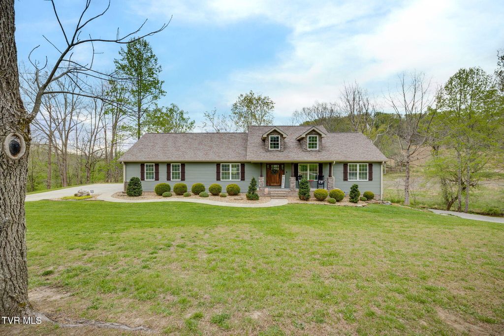 Photo of 747 Central Avenue, Church Hill, TN 37642 (MLS # 9993908)