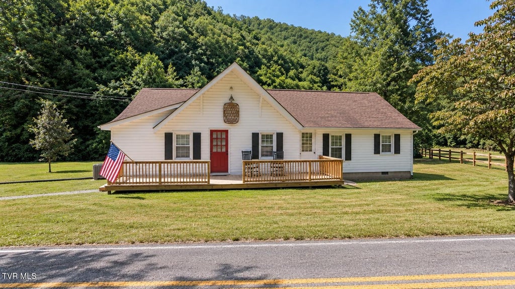 Photo of 812 Branch Road, Laurel Bloomery, TN 37680 (MLS # 10000598)