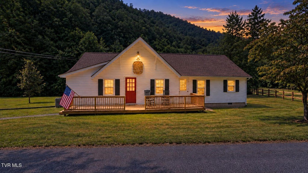 Photo of 812 Branch Road, Laurel Bloomery, TN 37680 (MLS # 10000598)