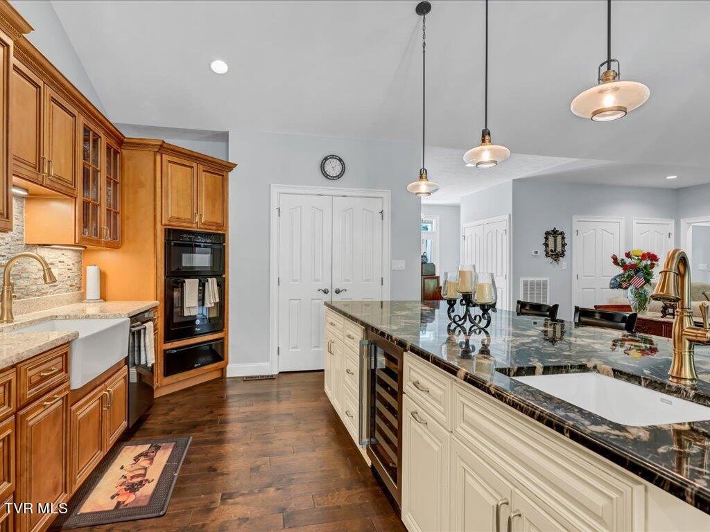 1610 Sequoyah Drive, Mooresburg, Tennessee image 11