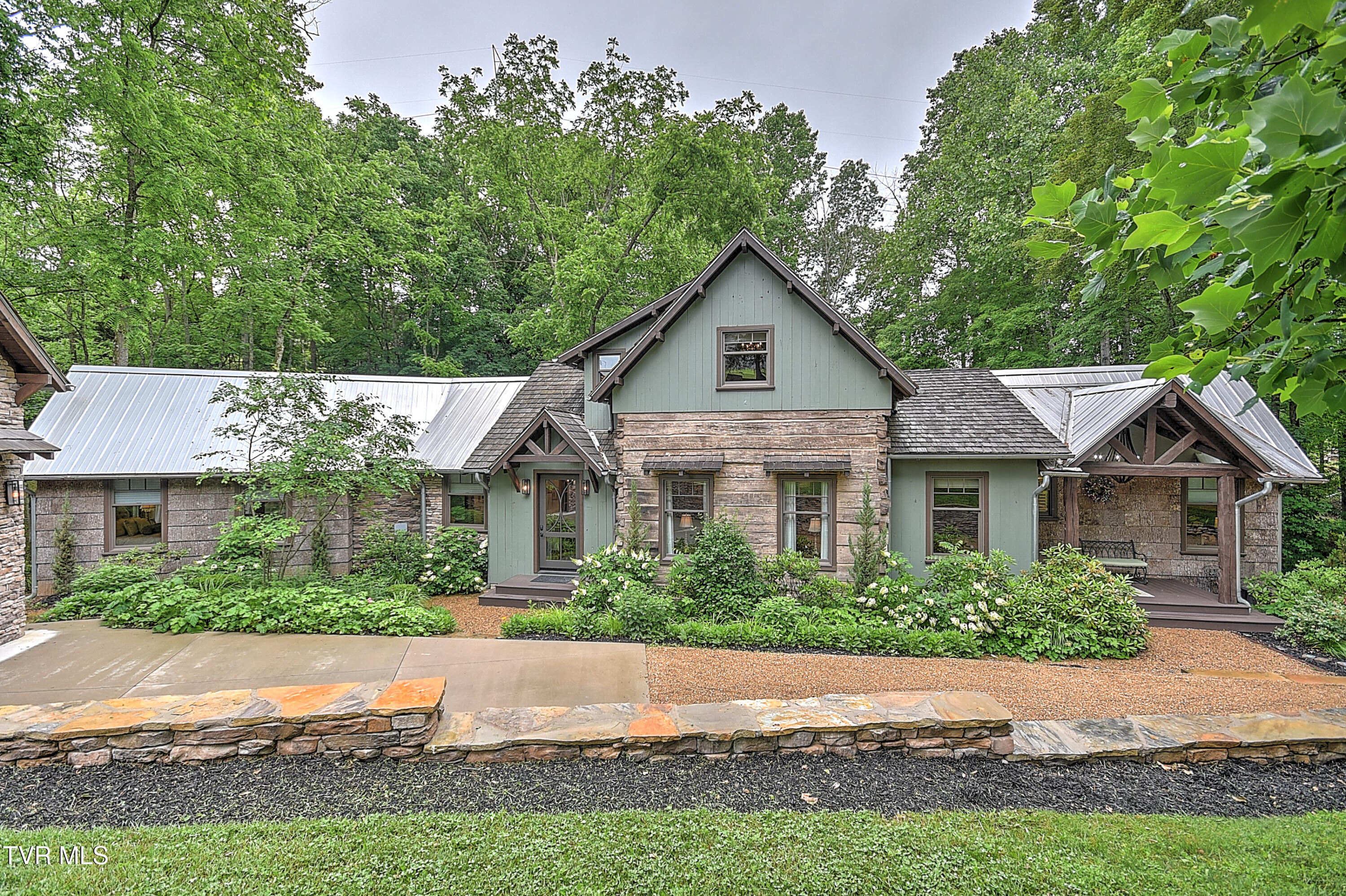 435 Whitehead Road, Bluff City, Tennessee image 1