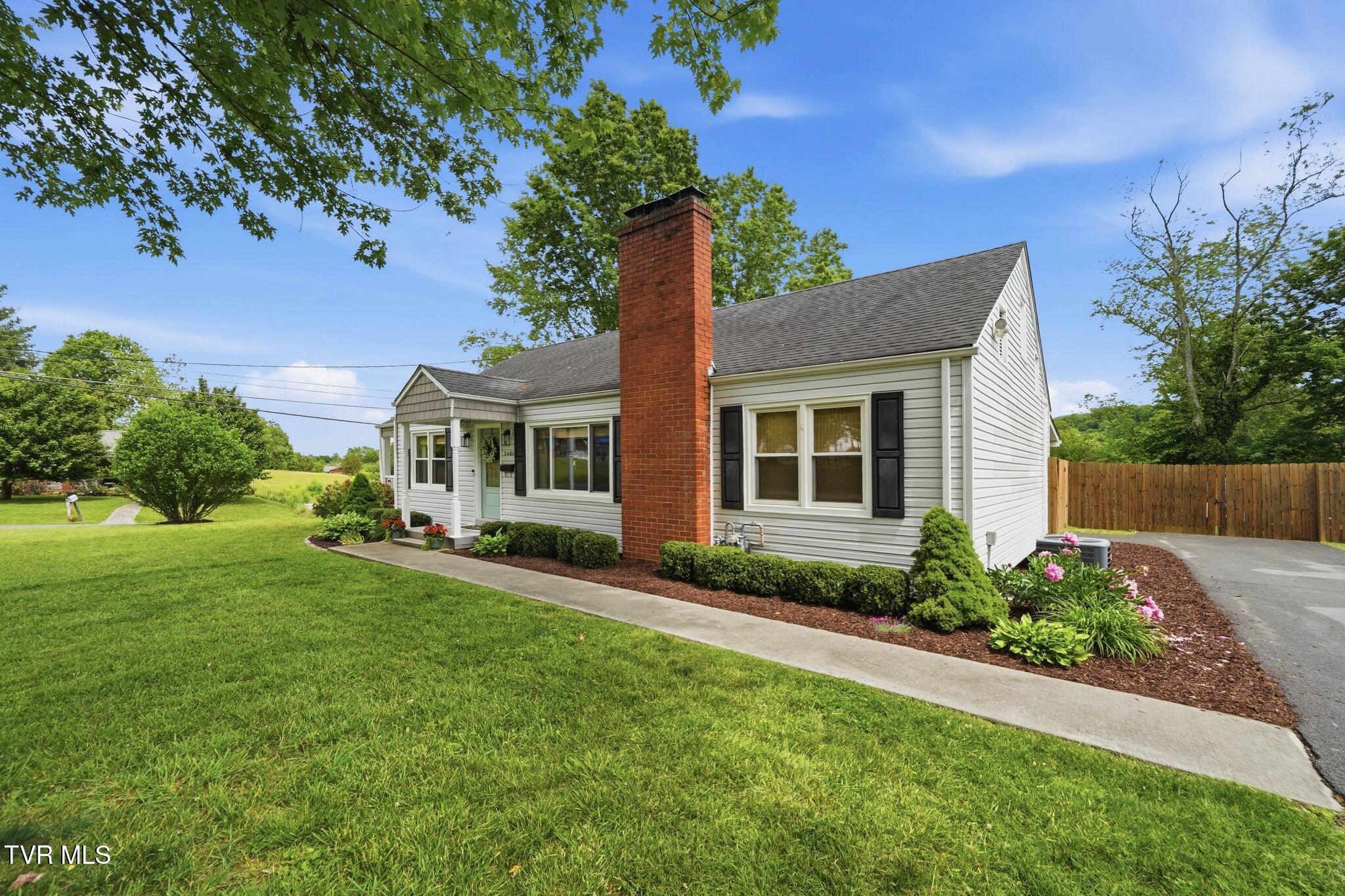 2401 Huffine Circle