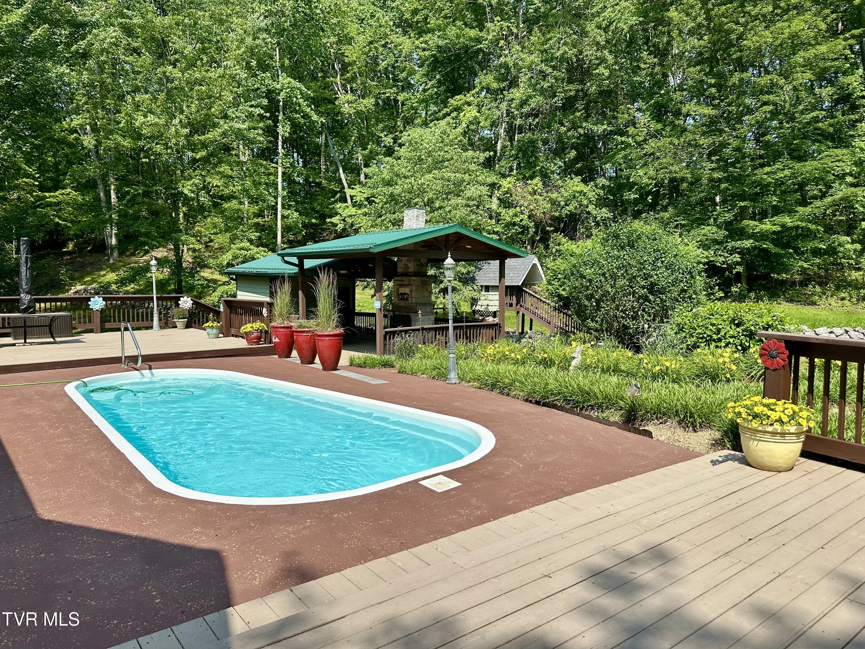 23677 Archery Range Road, Bristol, Virginia image 22