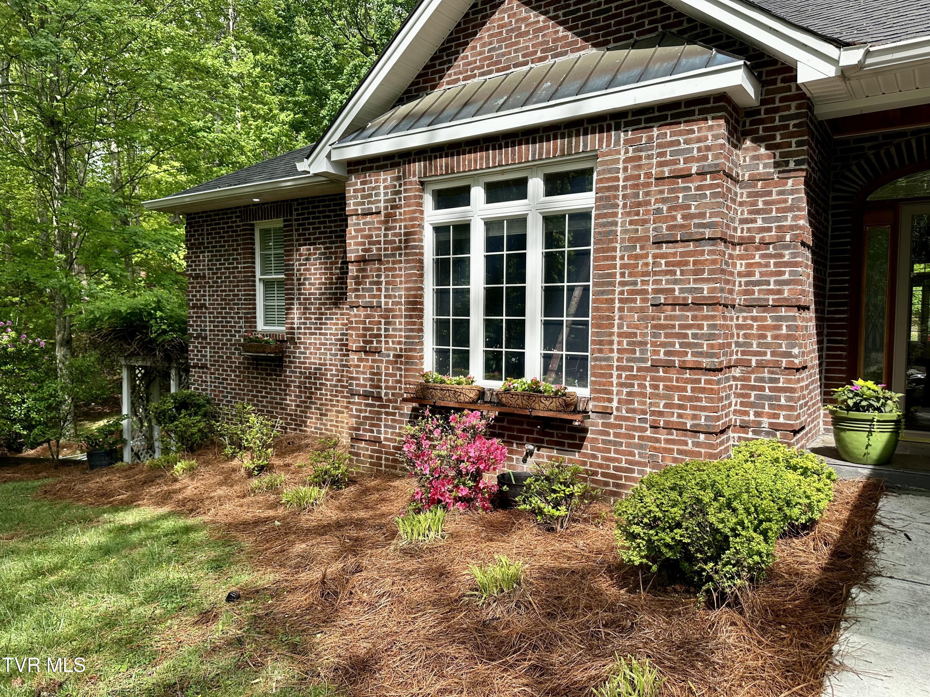 23677 Archery Range Road, Bristol, Virginia image 8