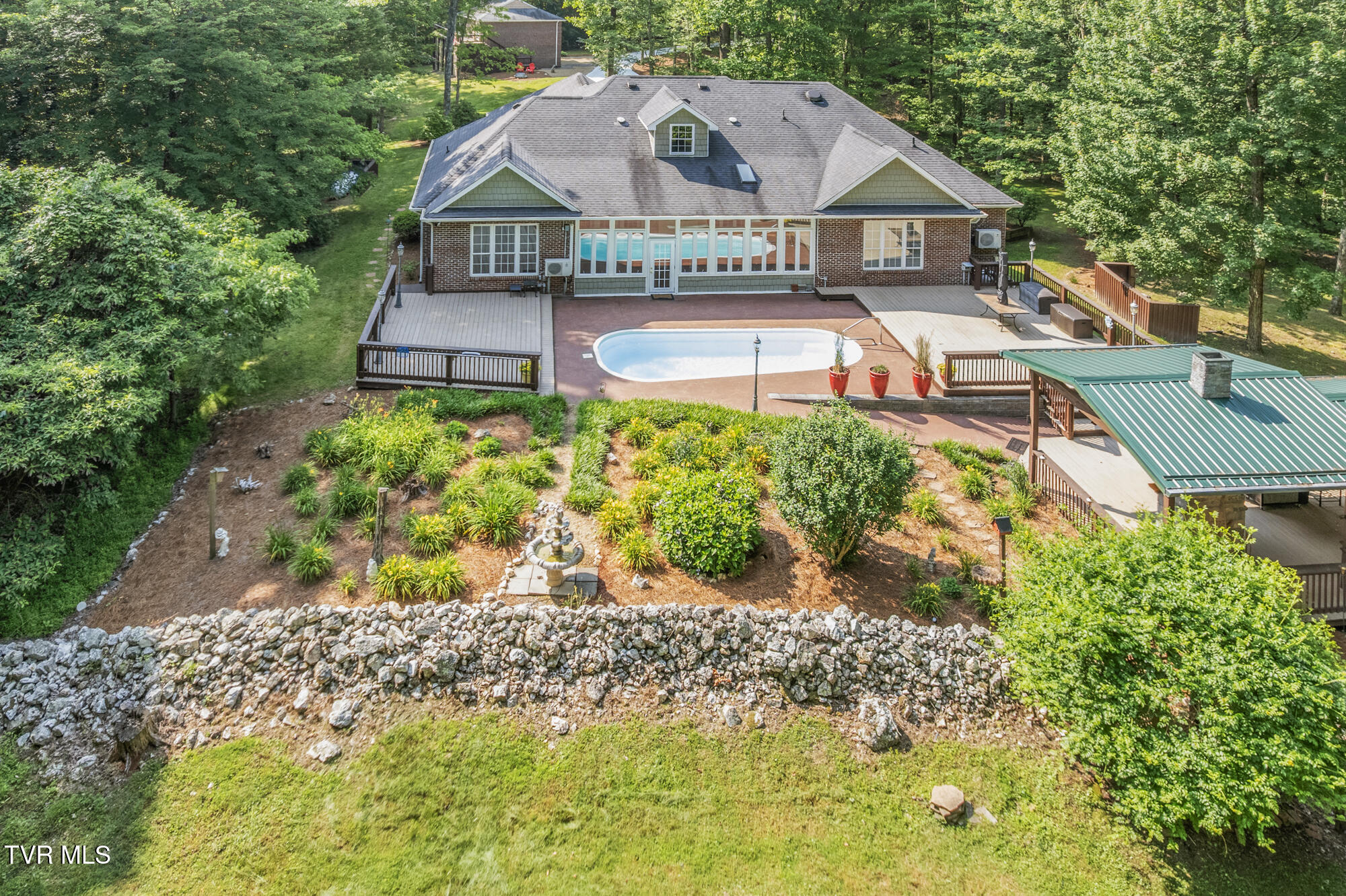 23677 Archery Range Road, Bristol, Virginia image 12