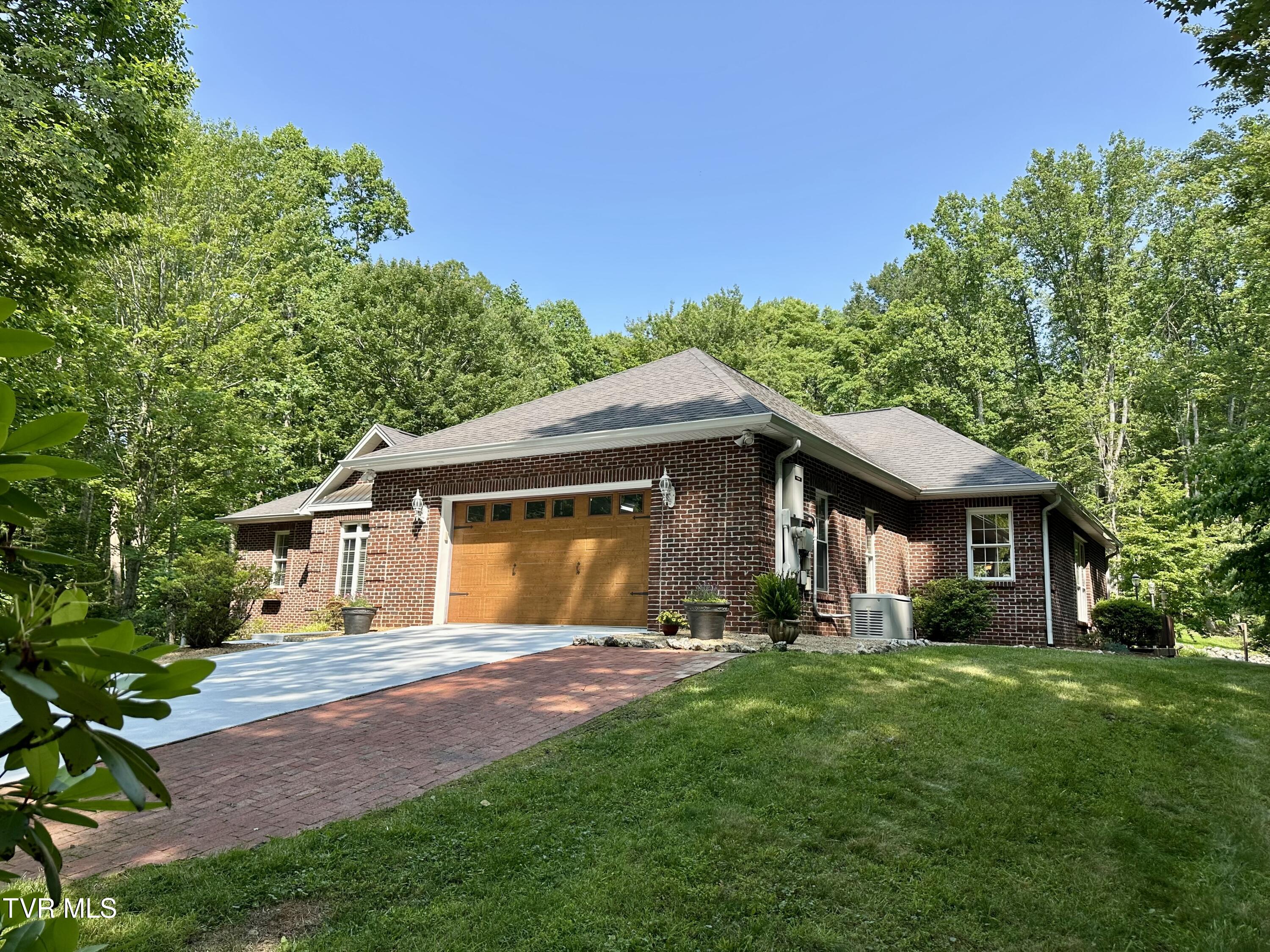 23677 Archery Range Road, Bristol, Virginia image 10