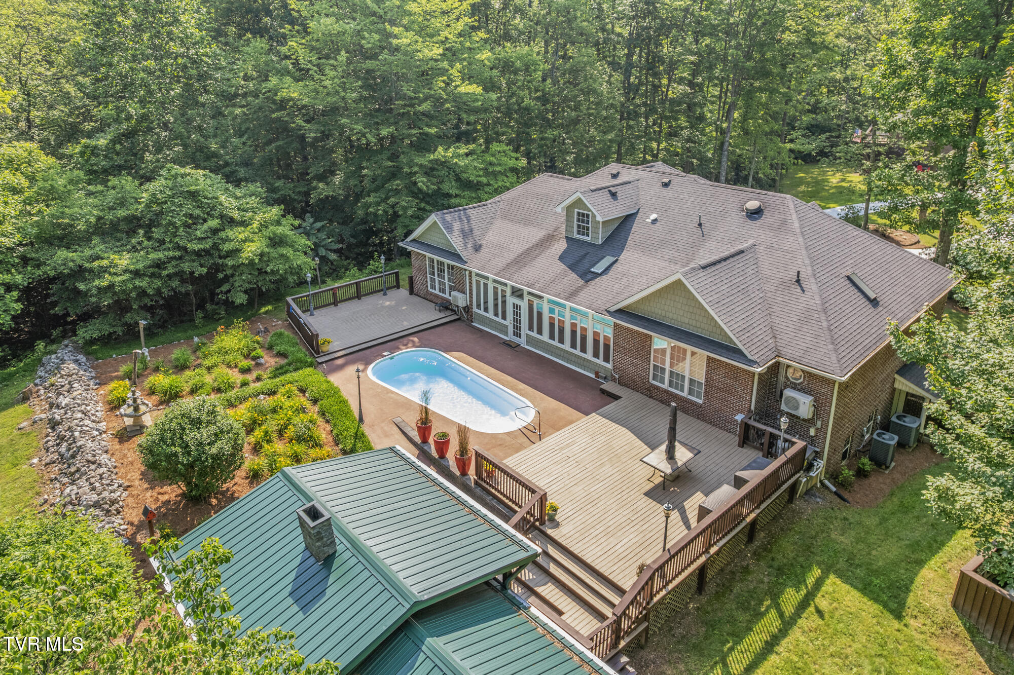 23677 Archery Range Road, Bristol, Virginia image 4