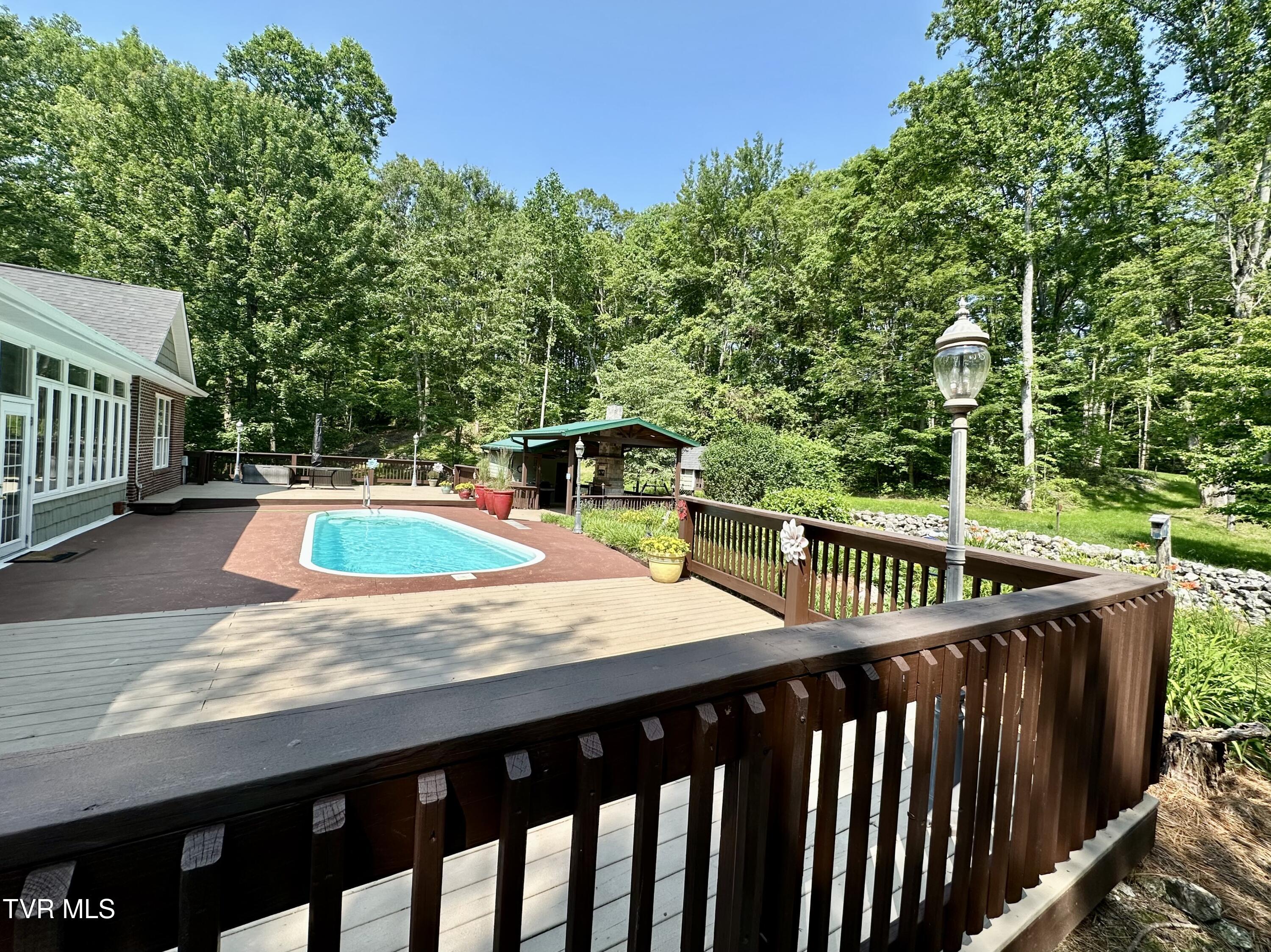 23677 Archery Range Road, Bristol, Virginia image 25