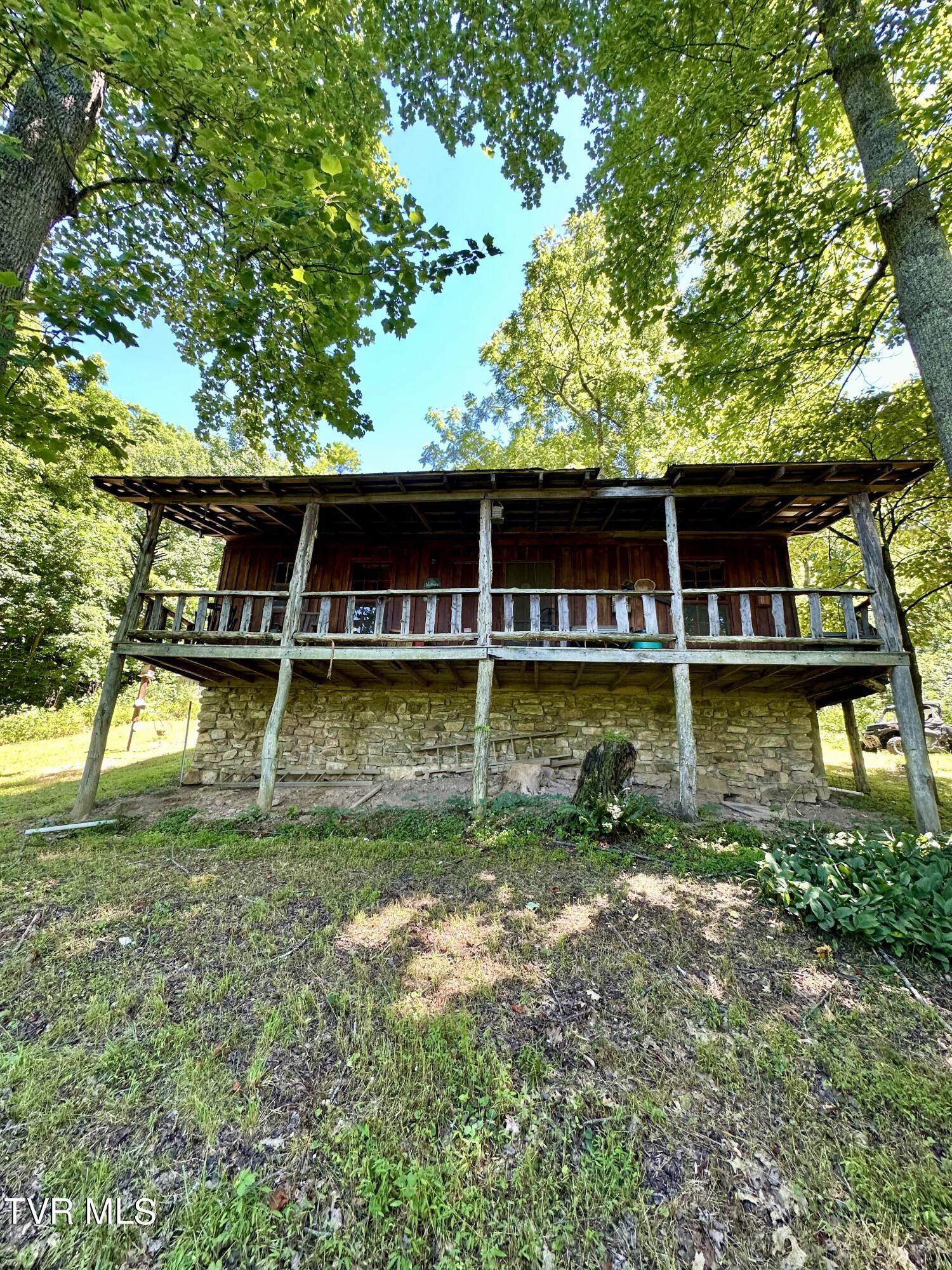 Big Moccasin Road, Nickelsville, Virginia image 6