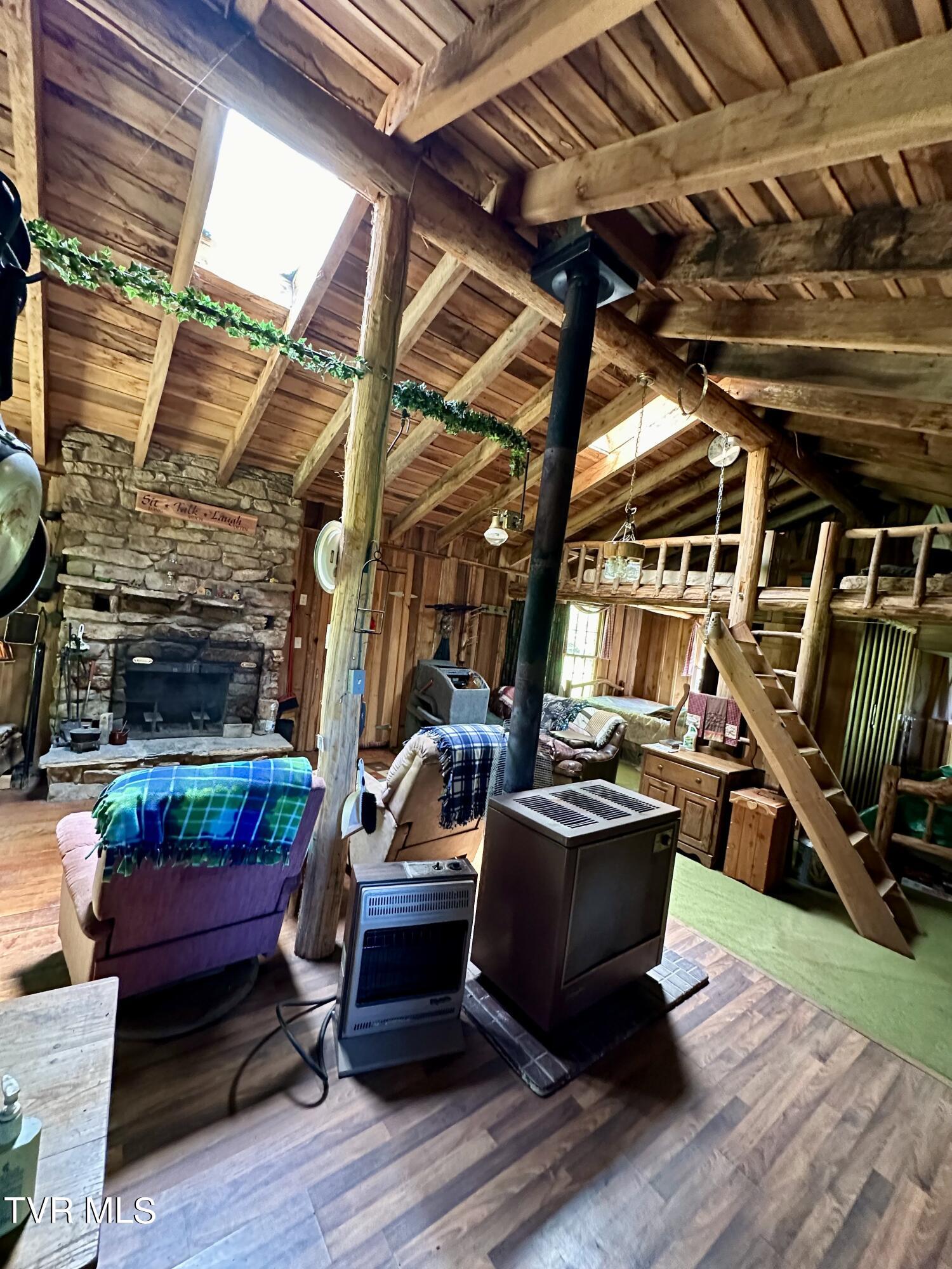 Big Moccasin Road, Nickelsville, Virginia image 17