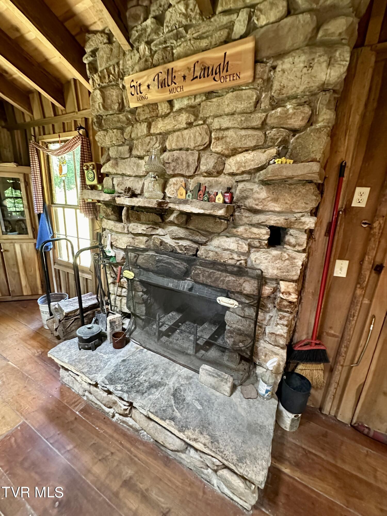 Big Moccasin Road, Nickelsville, Virginia image 8