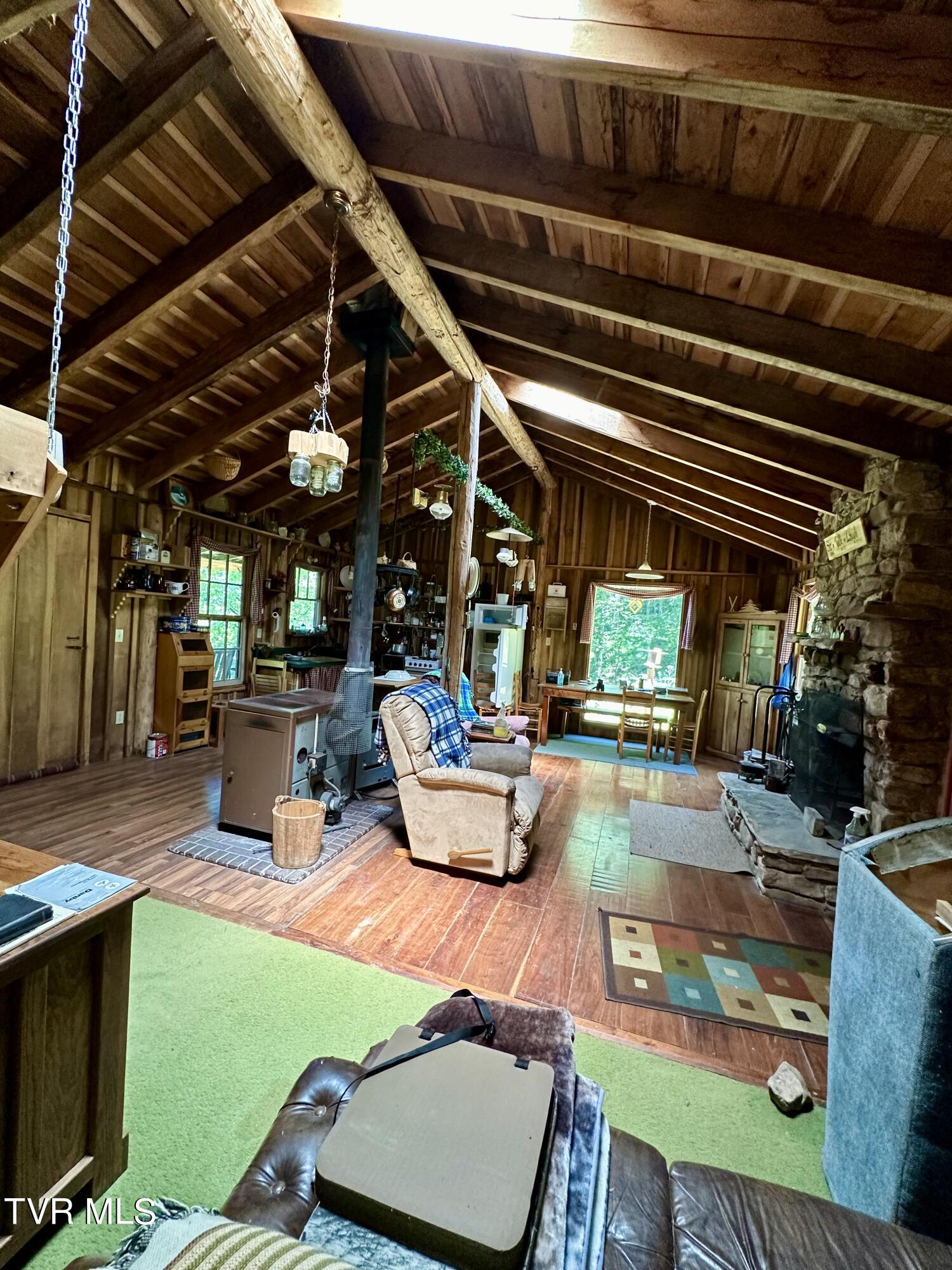 Big Moccasin Road, Nickelsville, Virginia image 7