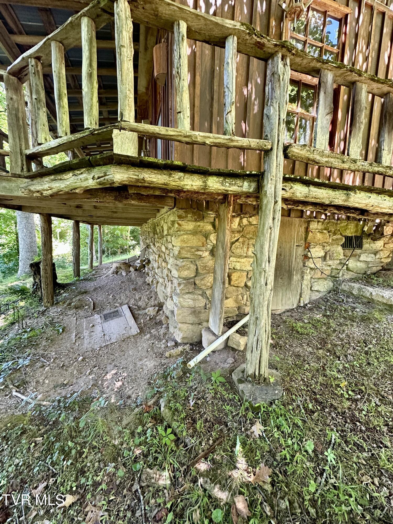 Big Moccasin Road, Nickelsville, Virginia image 37