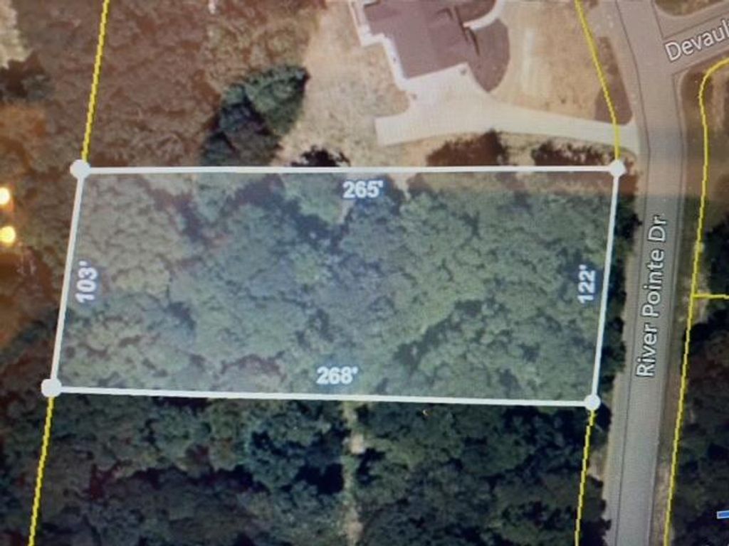 Photo of 7 River Pointe Drive, Greeneville, TN 37743 (MLS # 9947219)