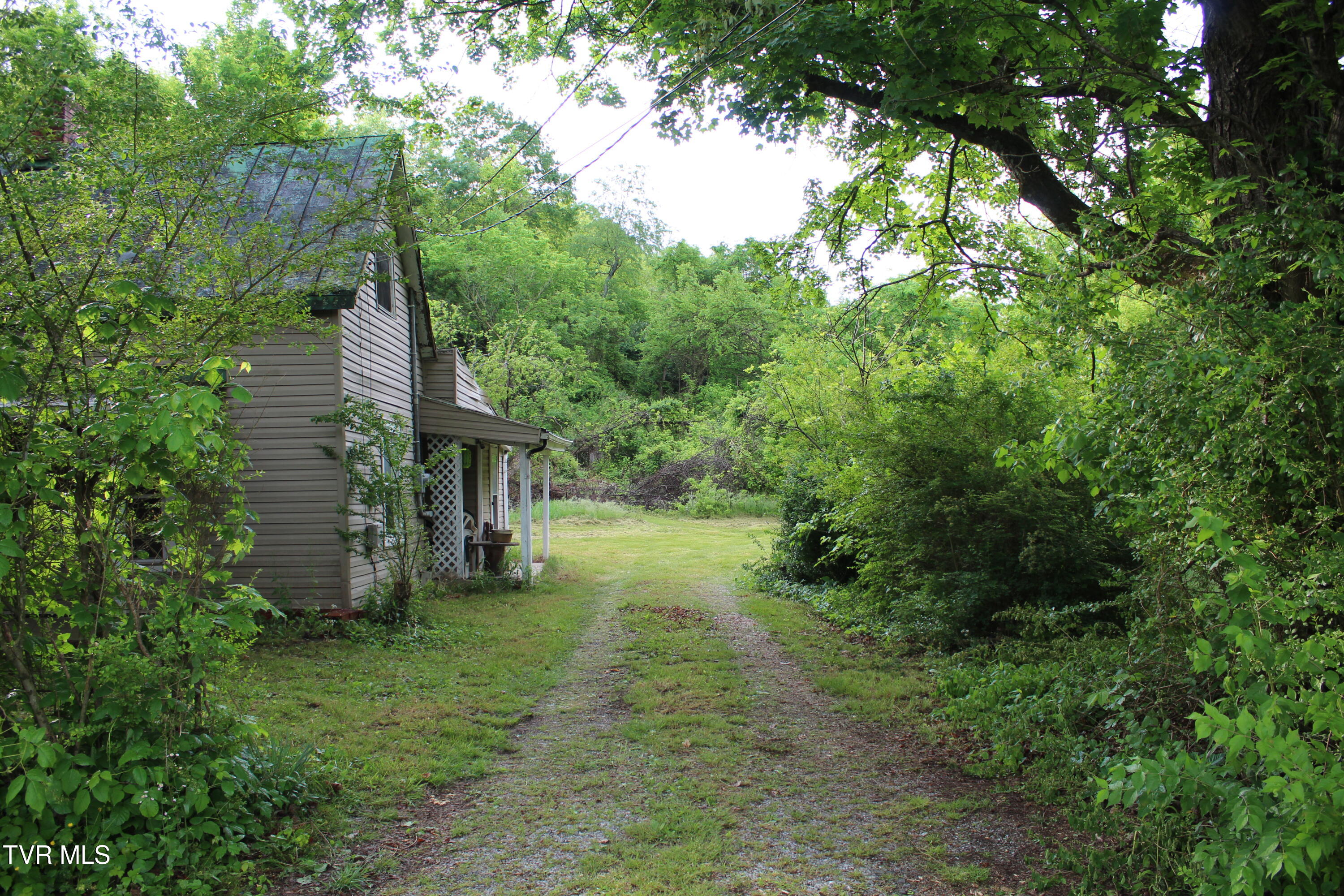 119 Red Row Rd Road, Johnson City, Tennessee image 2