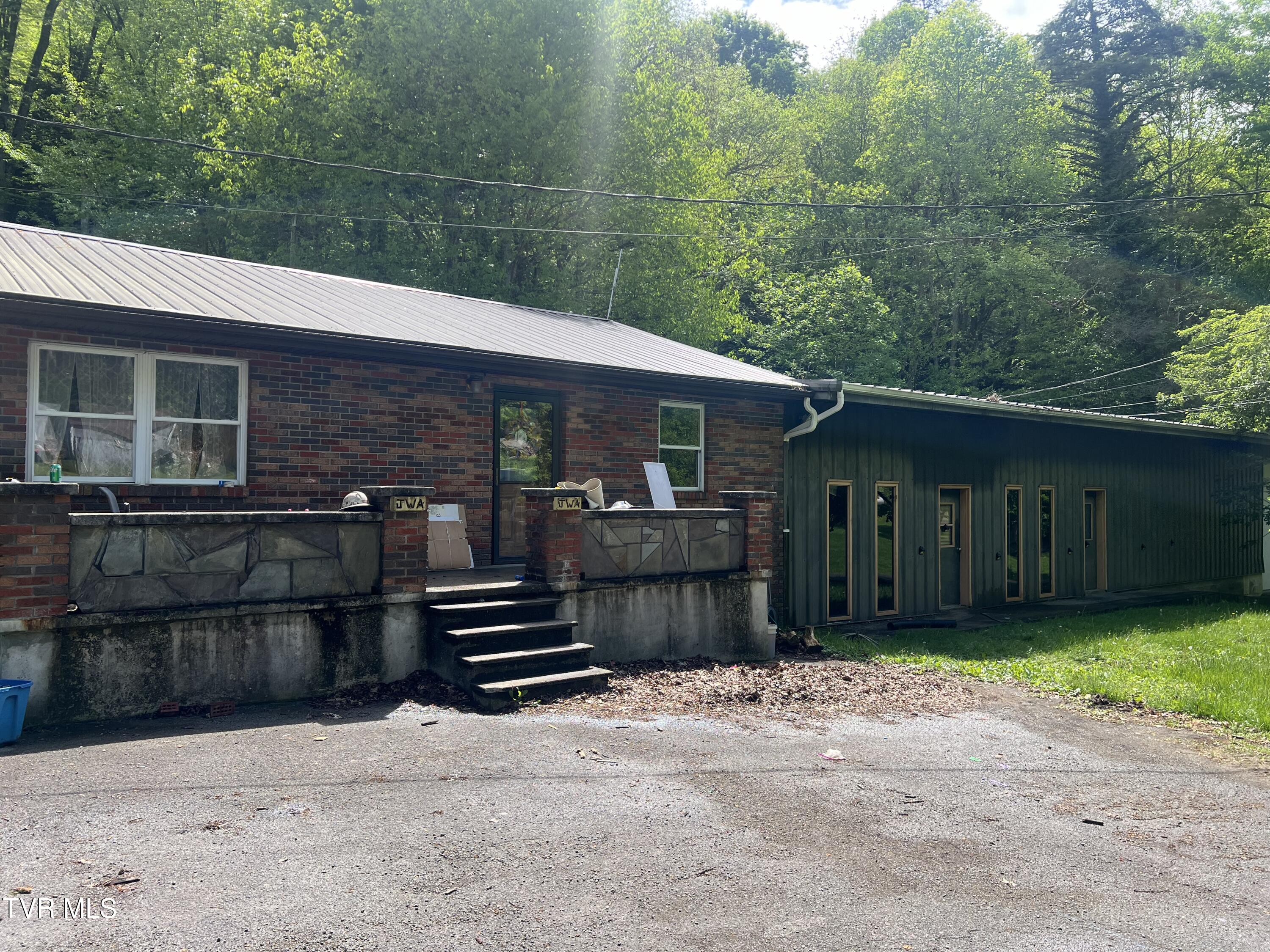 6430 Hoot Owl Hollow Road, Norton, Virginia image 1