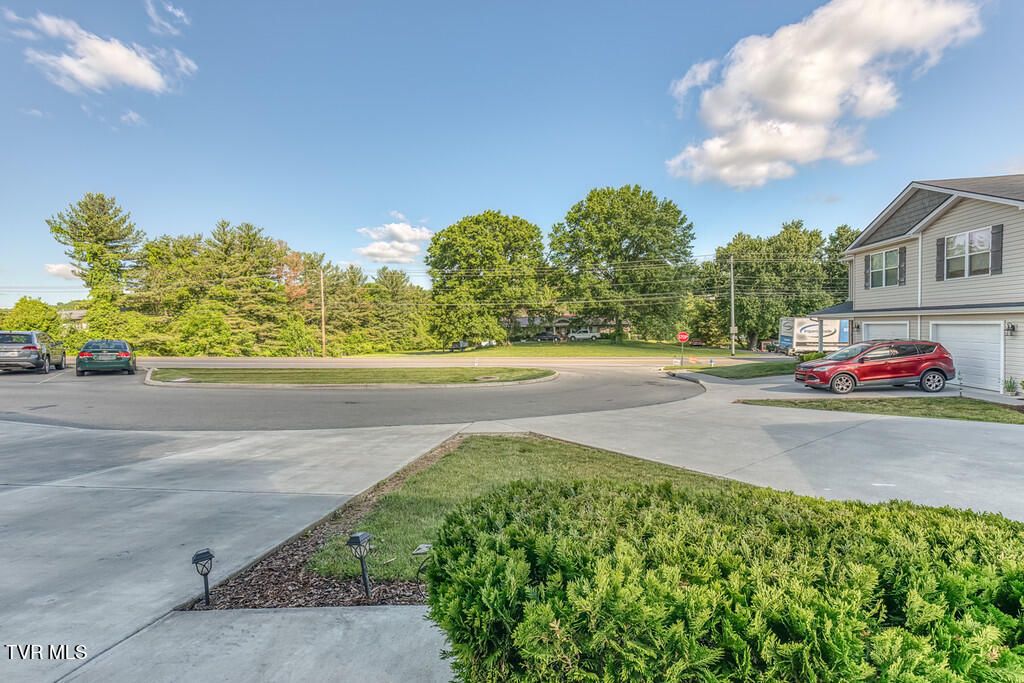Photo of 2927 Watauga Road #Unit 5, Johnson City, TN 37601 (MLS # 9995100)