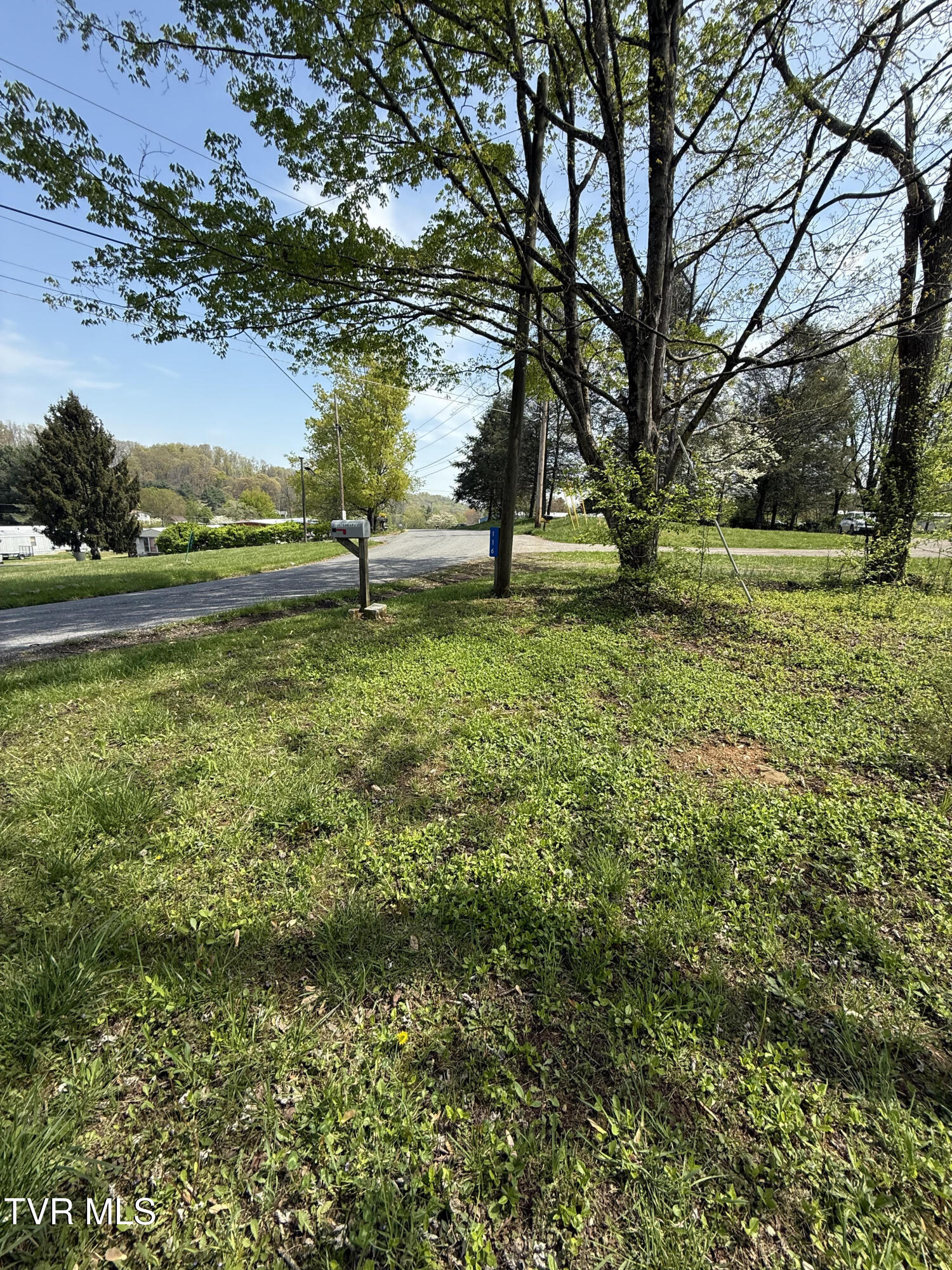 116 Tranbarger Road, Mount Carmel, Tennessee image 1