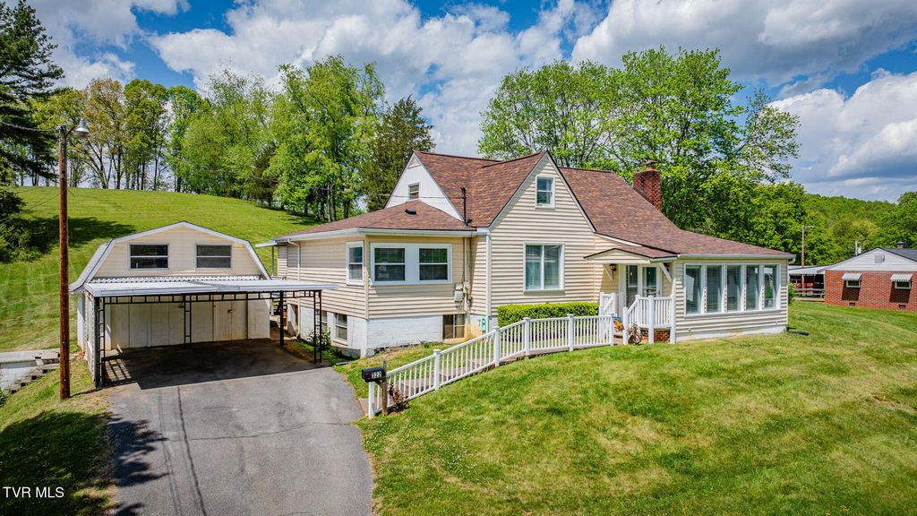 Photo of 322 Valley Drive, Blountville, TN 37617 (MLS # 9994211)