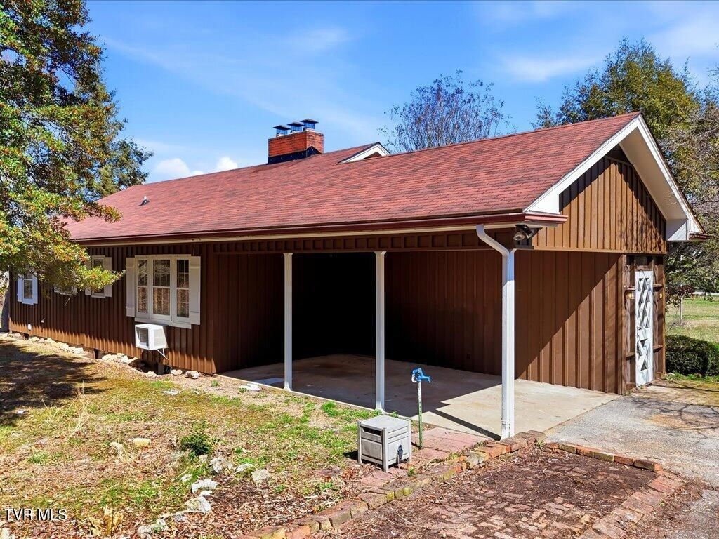 Photo of 541 Big Springs Drive, Mosheim, TN 37818 (MLS # 9992270)