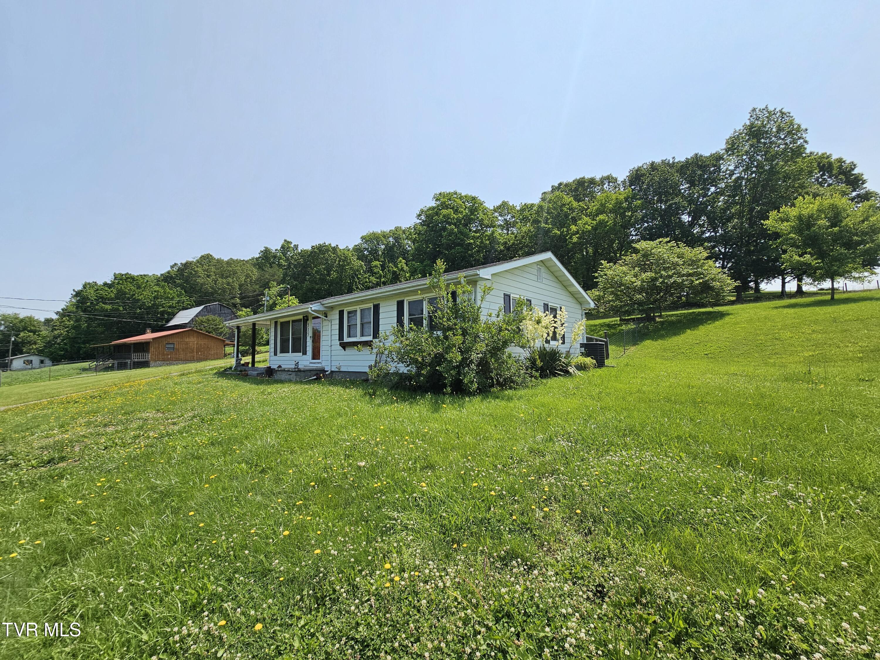 515 Chuckey Pike, Chuckey, Tennessee image 2