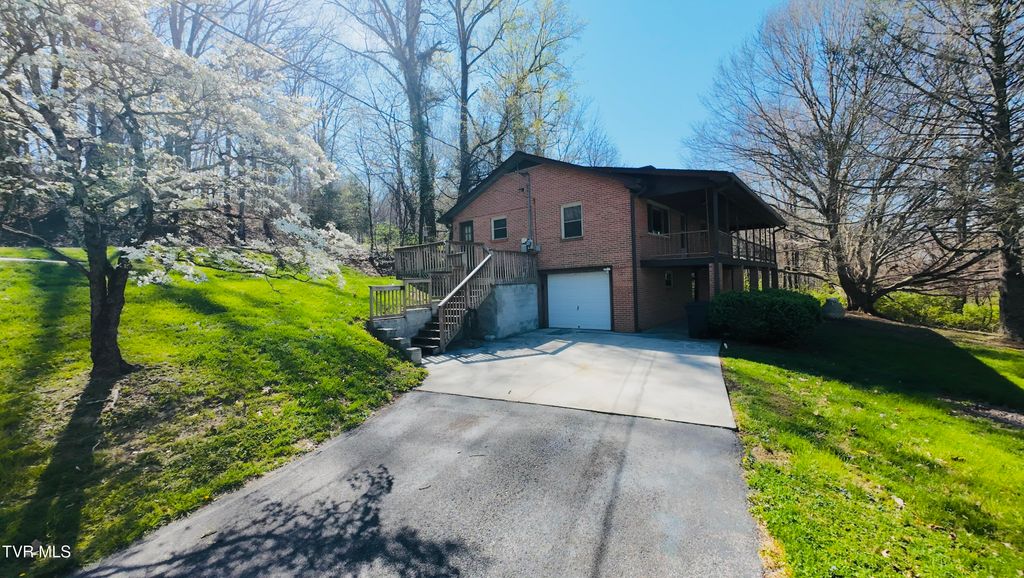 Photo of 494 Old Jonesboro Road, Bristol, TN 37620 (MLS # 9993493)