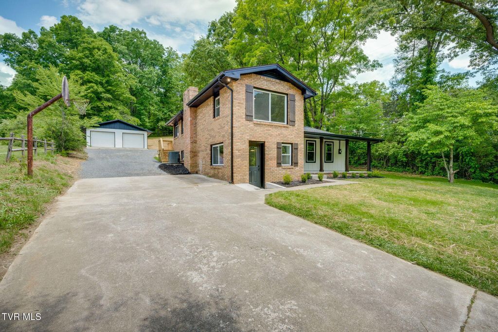 Photo of 144 Lone Oak Road, Surgoinsville, TN 37873 (MLS # 9995475)