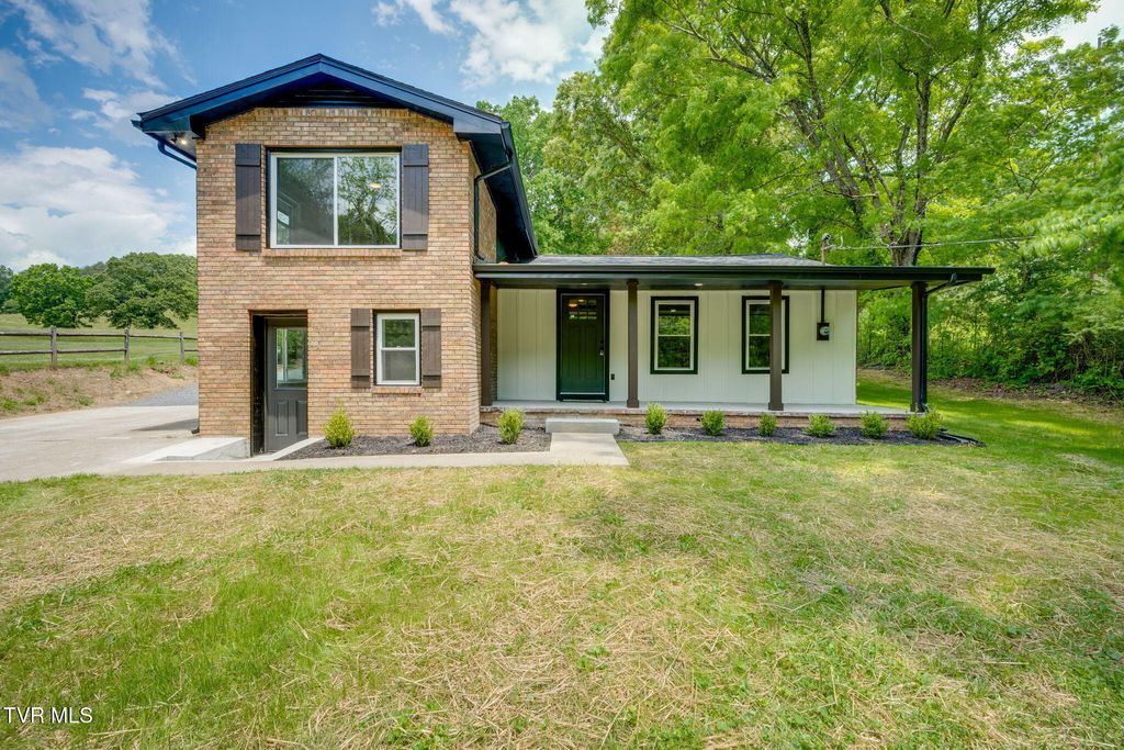 Photo of 144 Lone Oak Road, Surgoinsville, TN 37873 (MLS # 9995475)