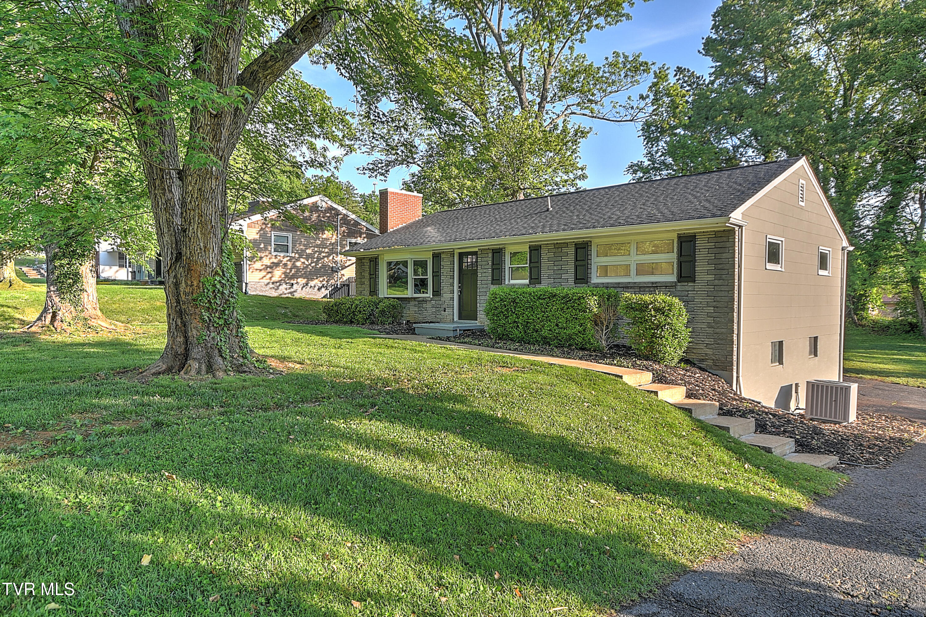 116 Lakeview Circle, Kingsport, Tennessee image 49