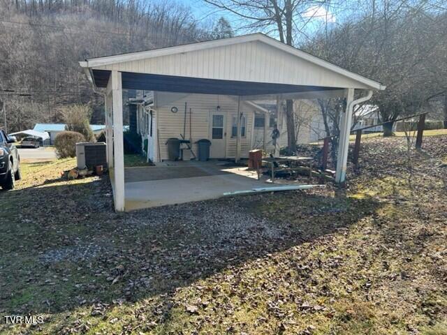 680 Left Poor Valley Road, Pennington Gap, Virginia image 7