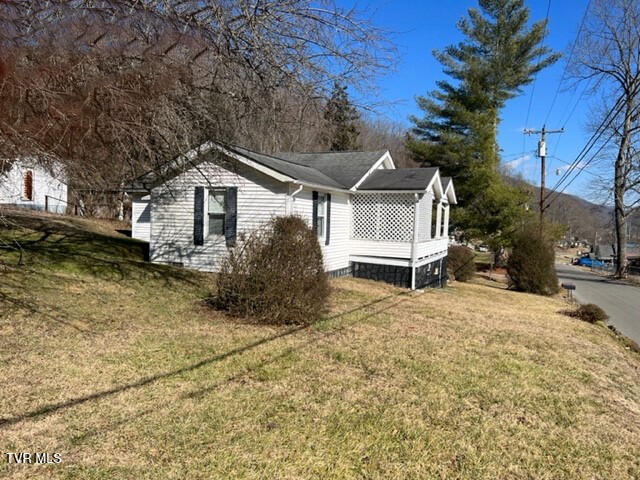 680 Left Poor Valley Road, Pennington Gap, Virginia image 3