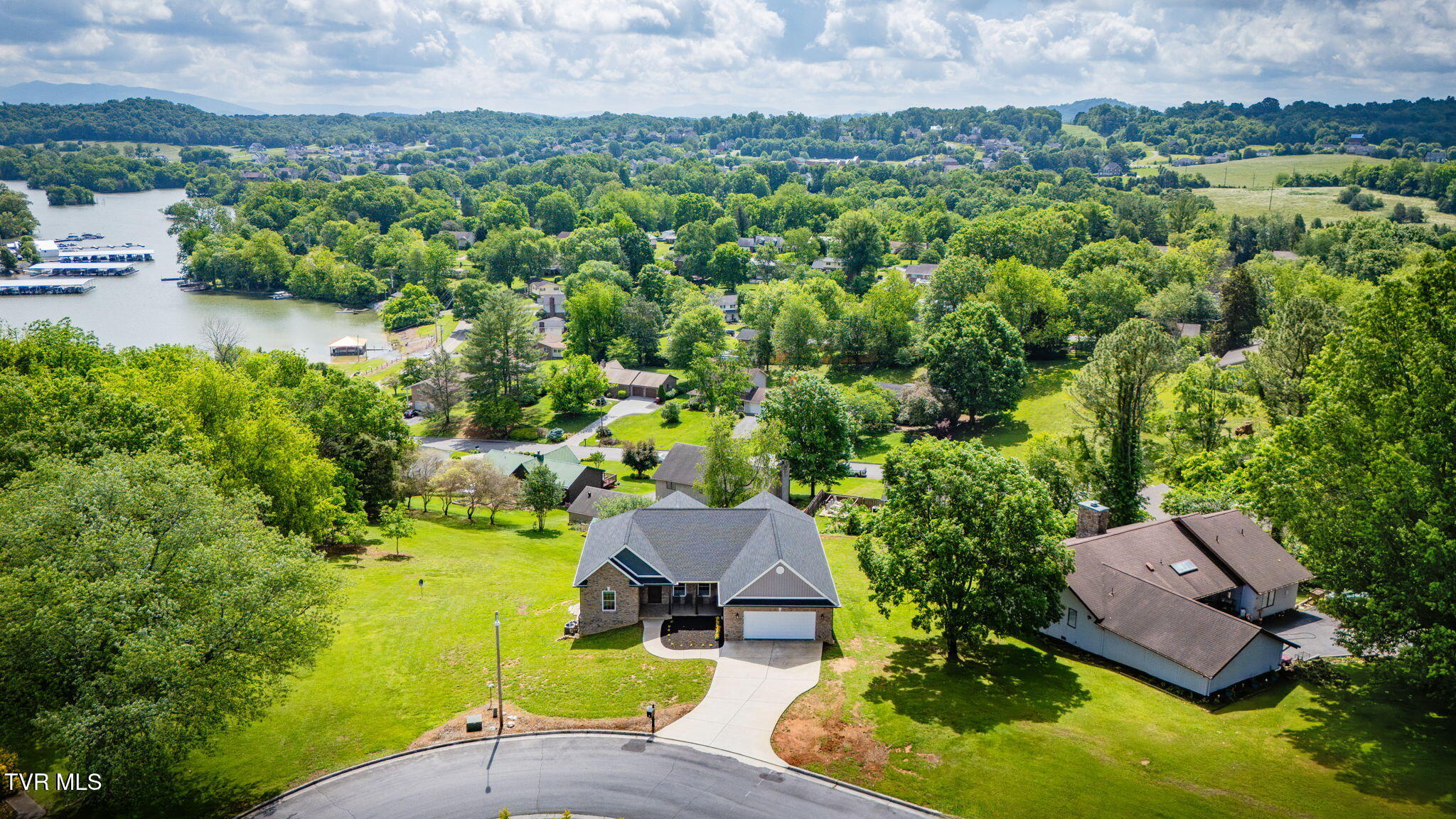 1 Sweetwood Drive, Johnson City, Tennessee image 2