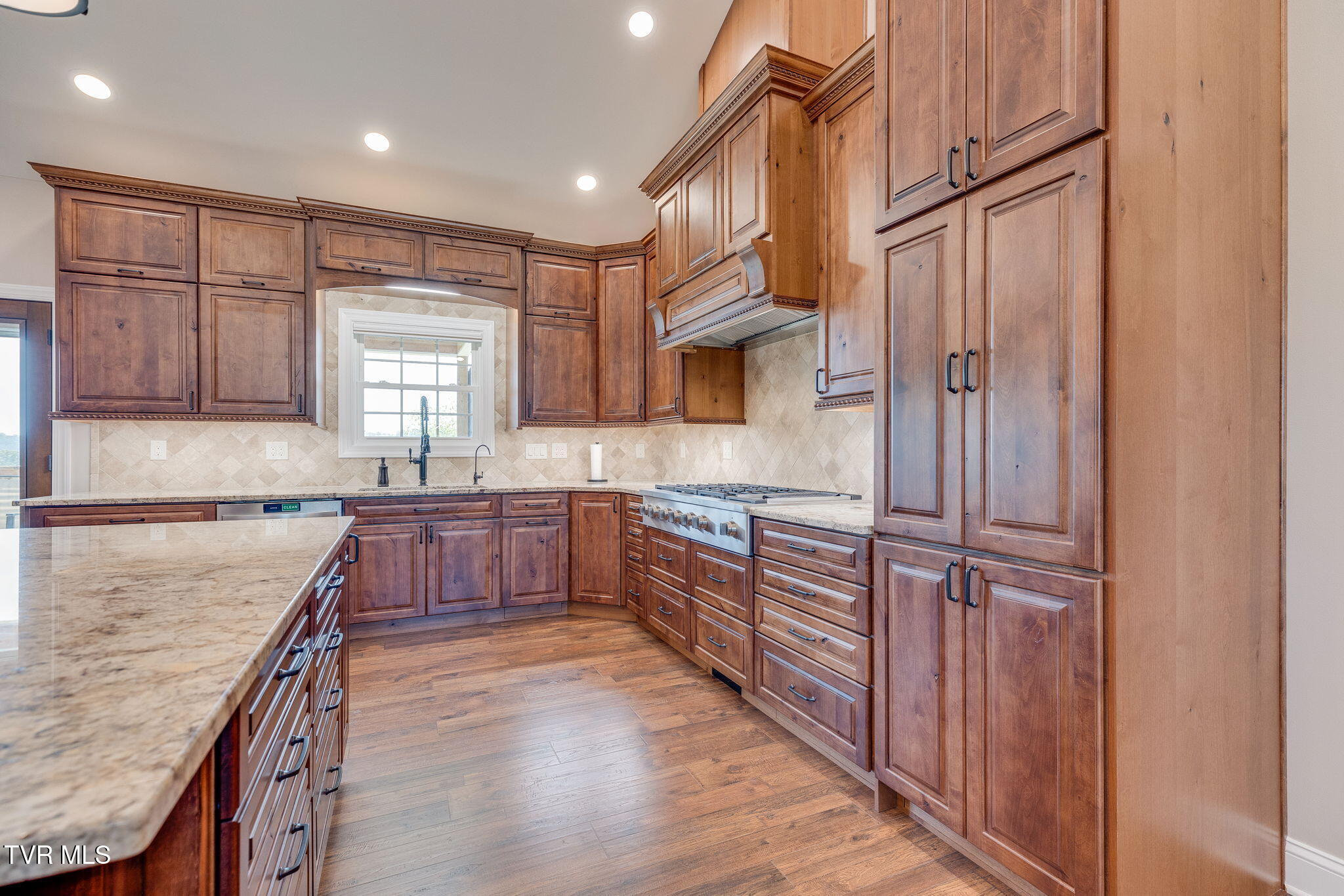 1 Sweetwood Drive, Johnson City, Tennessee image 13