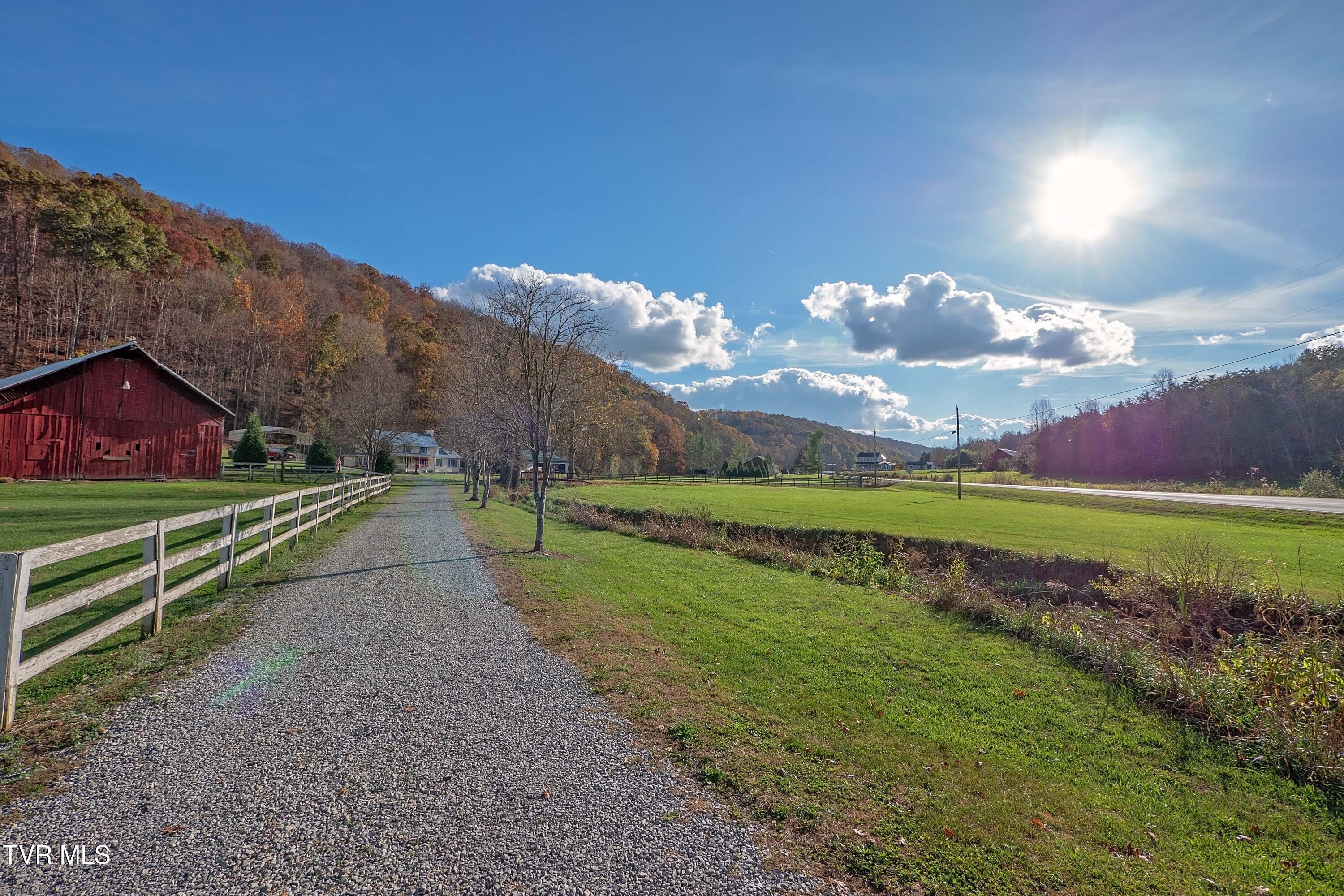 18280 Horton Highway, Fall Branch, Tennessee image 4