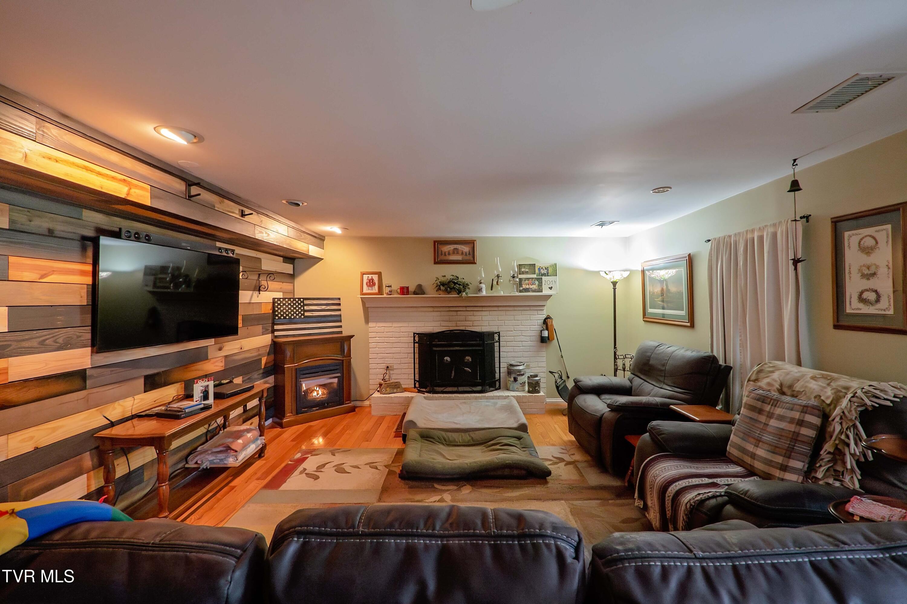 18280 Horton Highway, Fall Branch, Tennessee image 37