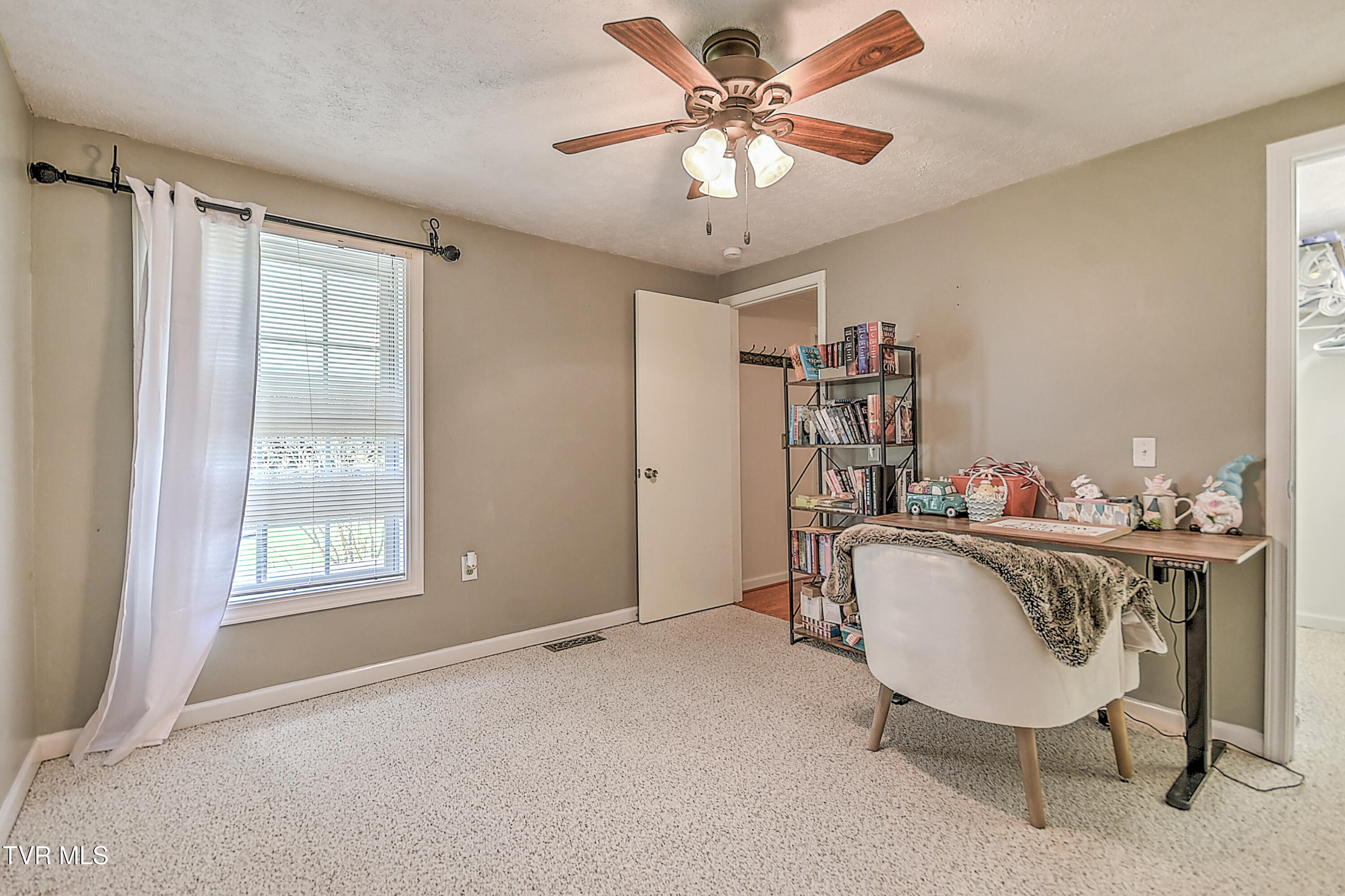 19032 Woodland Hills Road, Abingdon, Virginia image 25