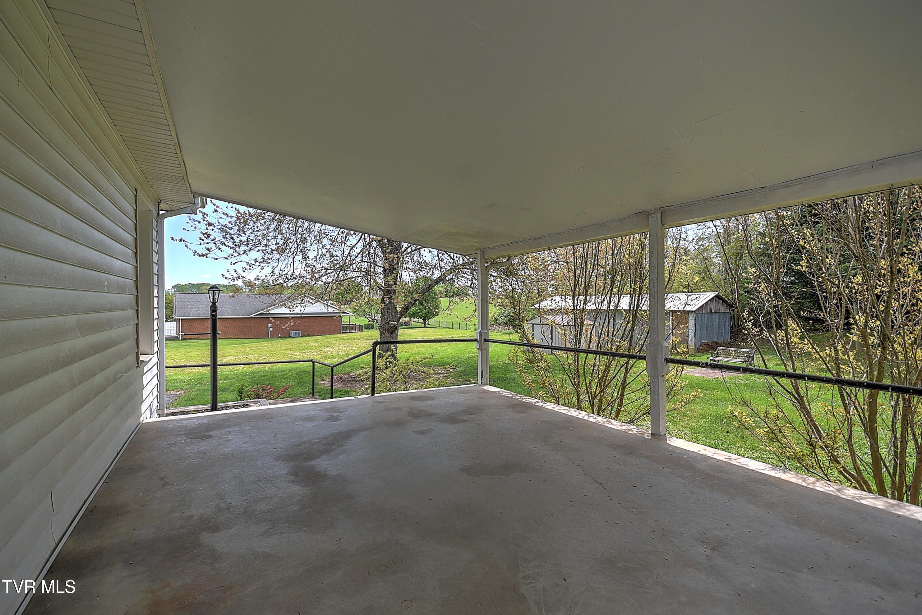 19032 Woodland Hills Road, Abingdon, Virginia image 39
