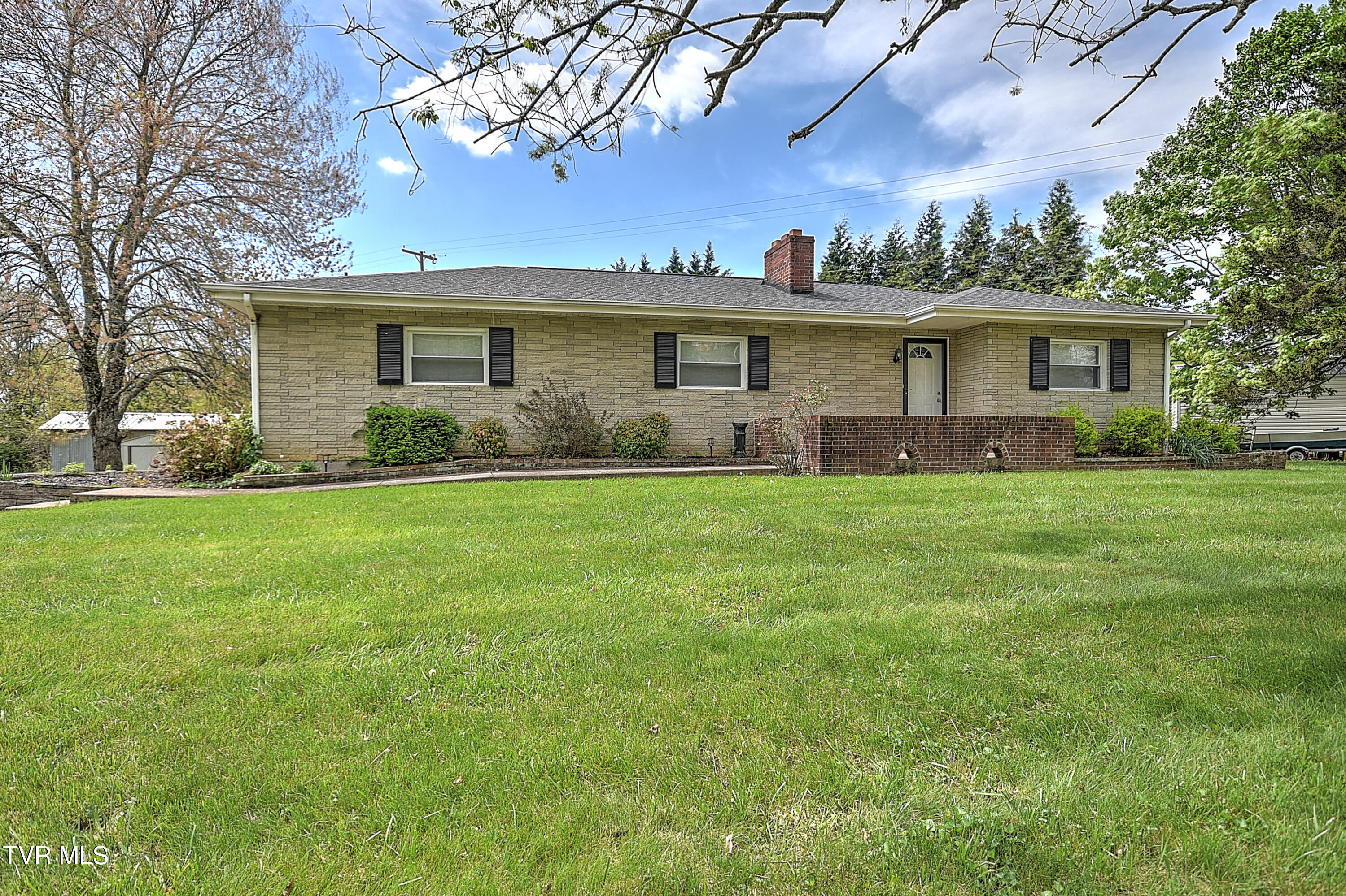 19032 Woodland Hills Road, Abingdon, Virginia image 1