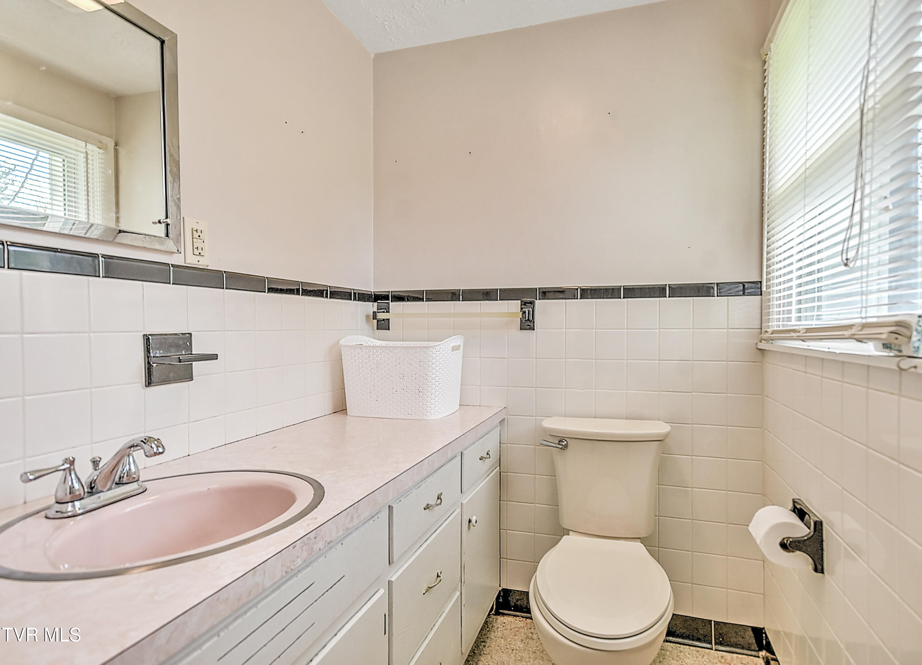 19032 Woodland Hills Road, Abingdon, Virginia image 18