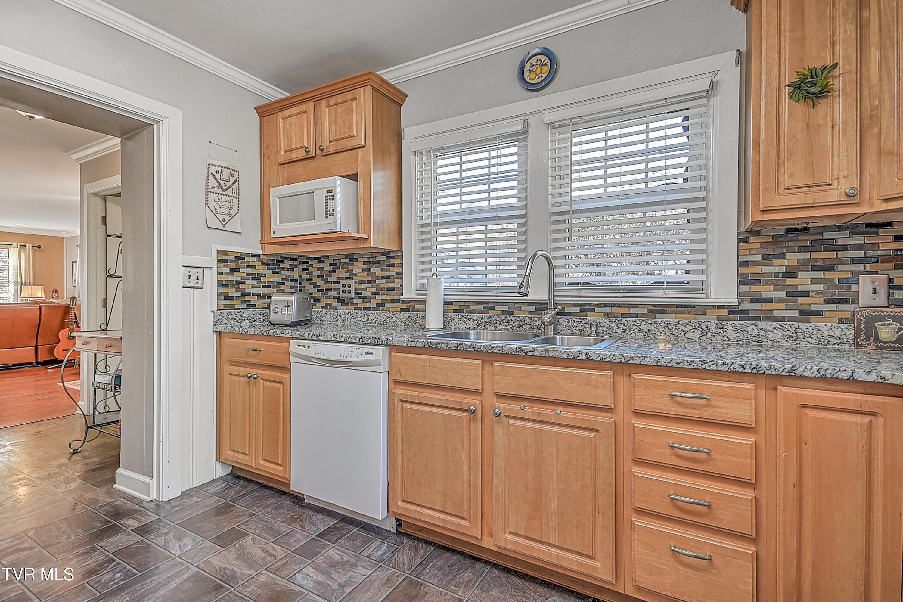 344 Virginia Drive, Bristol, Virginia image 11