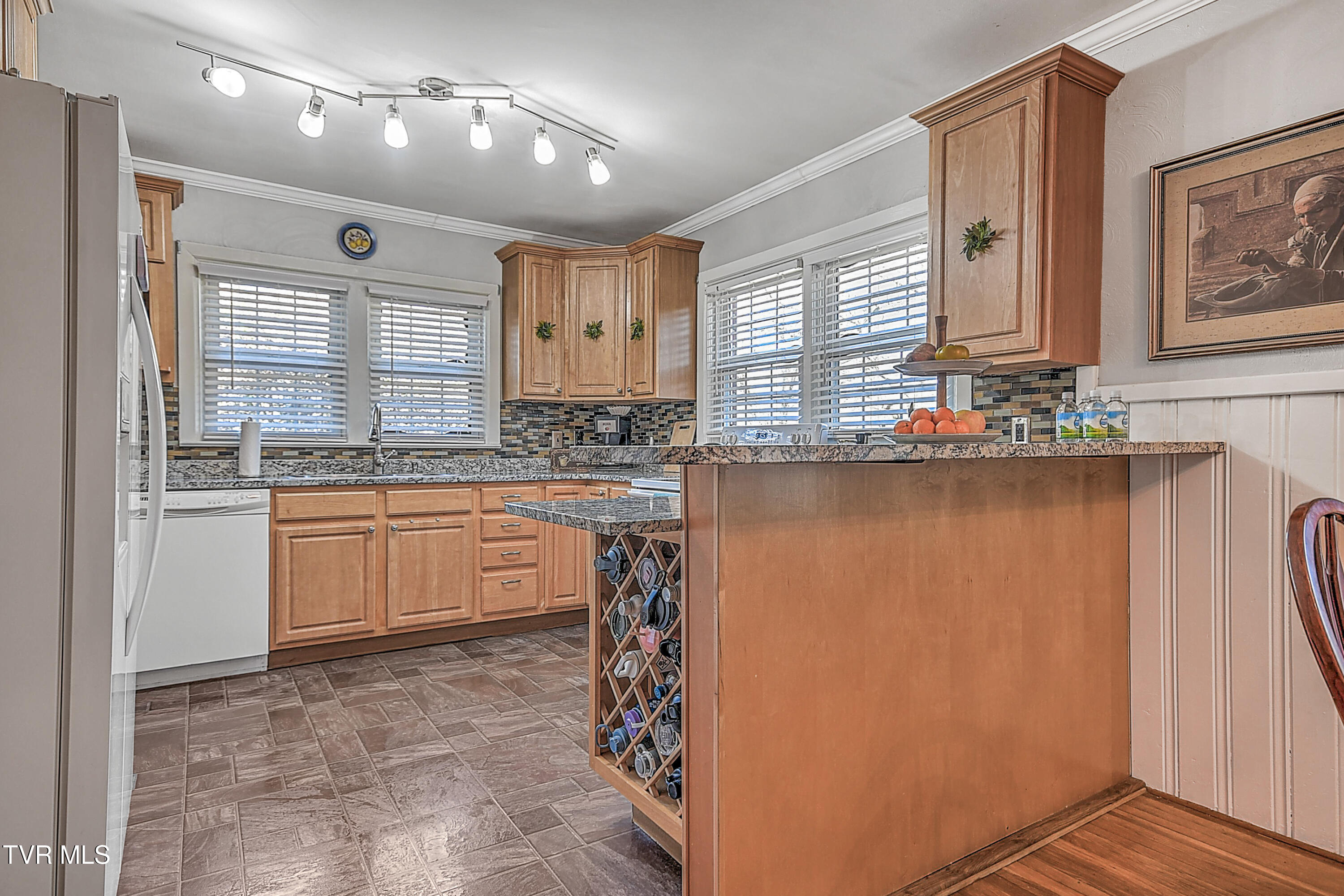 344 Virginia Drive, Bristol, Virginia image 9