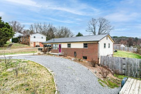 Photo of 2002 Ivanhoe Road, Morristown, TN 37814 (MLS # 9991946)