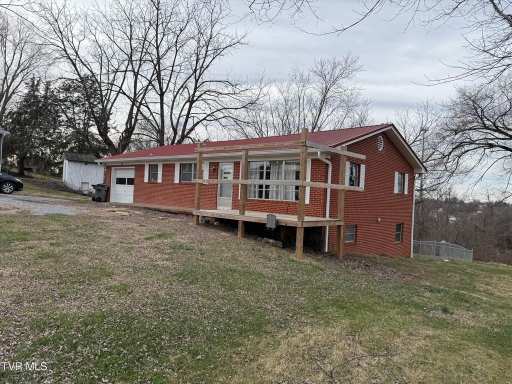 Photo of 617 Barton Ridge Road, Greeneville, TN 37745 (MLS # 9990462)