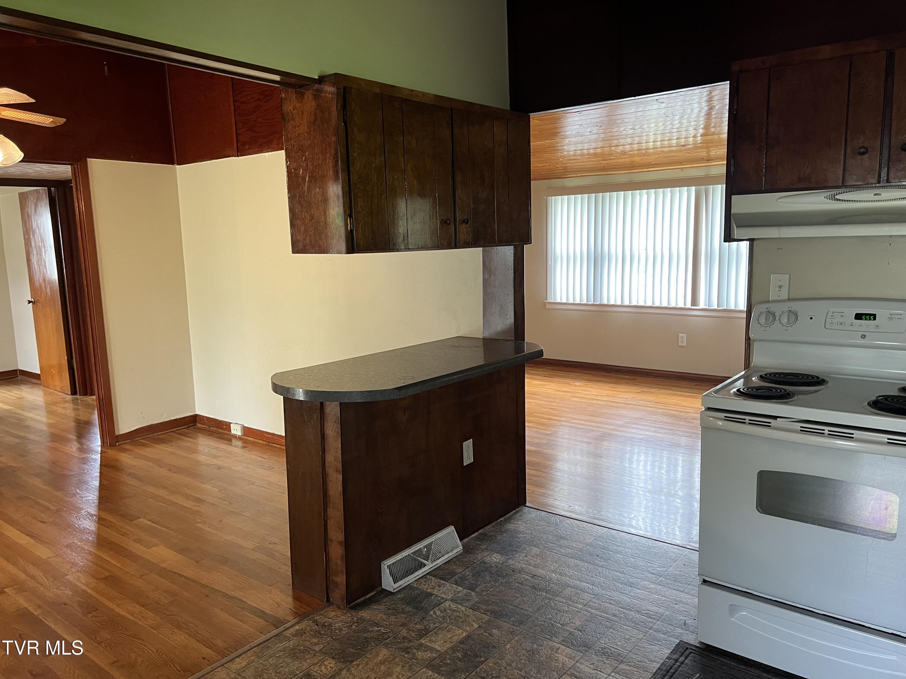 118 Bowers Street, Johnson City, Tennessee image 6