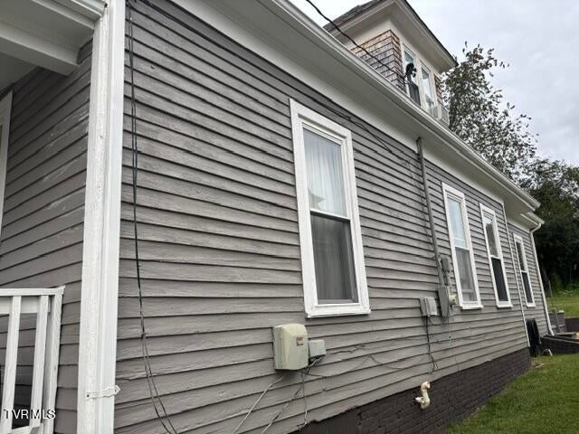 Photo of 325 Lee Street, Bristol, VA 24201 (MLS # 10001735)