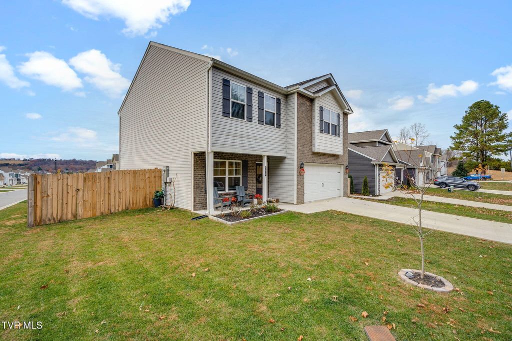 Photo of 324 Glory Road, Kingsport, TN 37617 (MLS # 9988578)