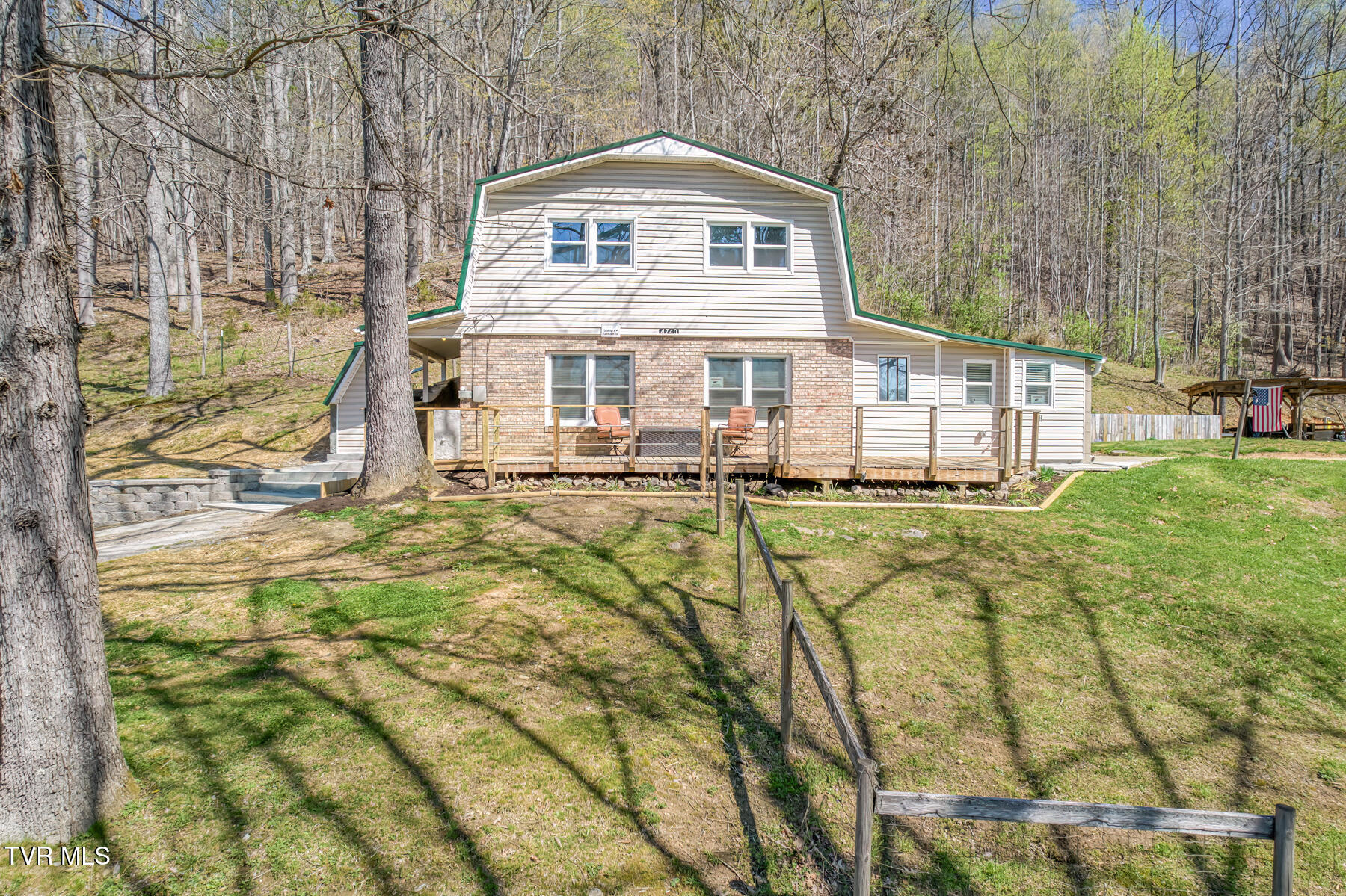 4740 Upper Possum Crk Road, Gate City, Virginia image 2
