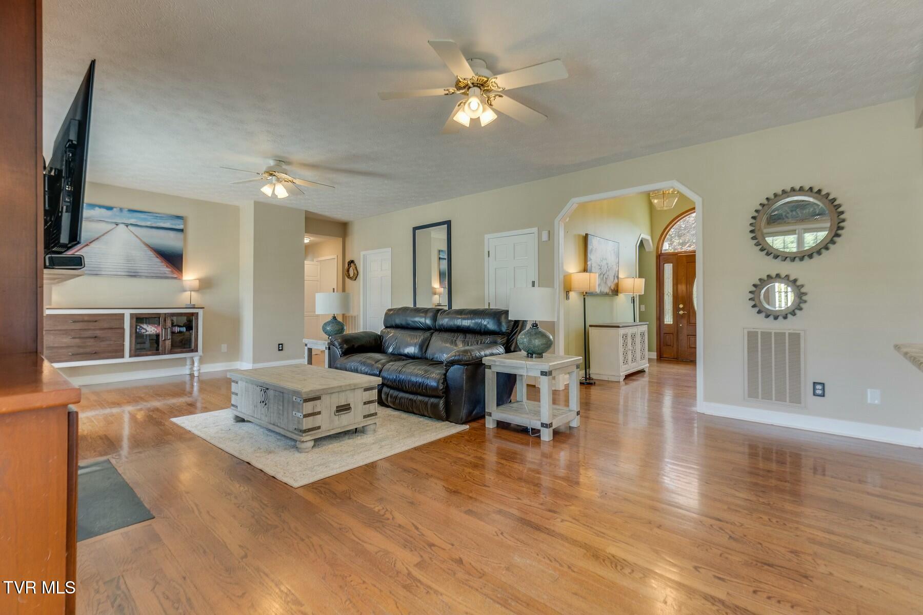 299 Sunrise Lane, Mountain City, Tennessee image 18