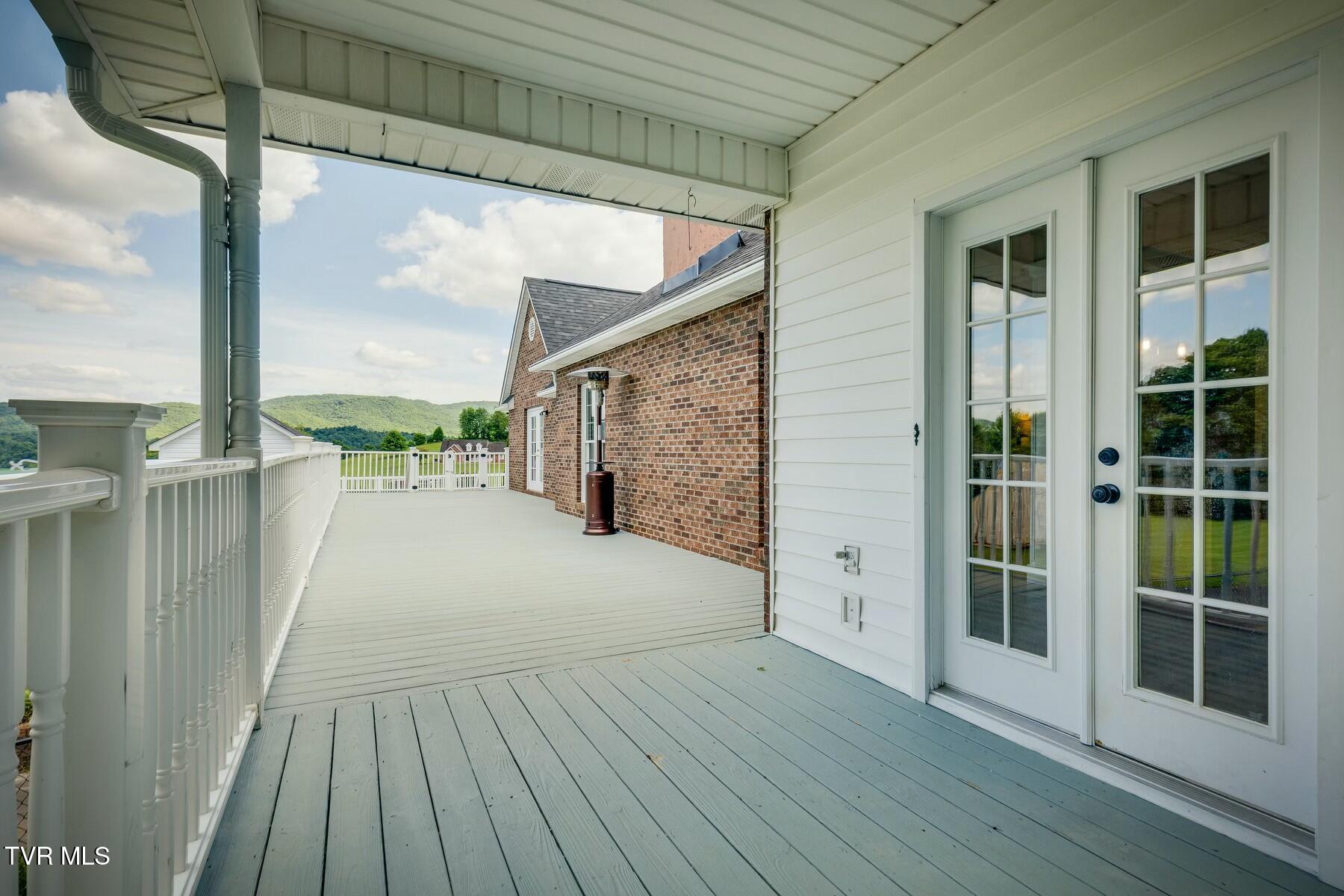 299 Sunrise Lane, Mountain City, Tennessee image 14