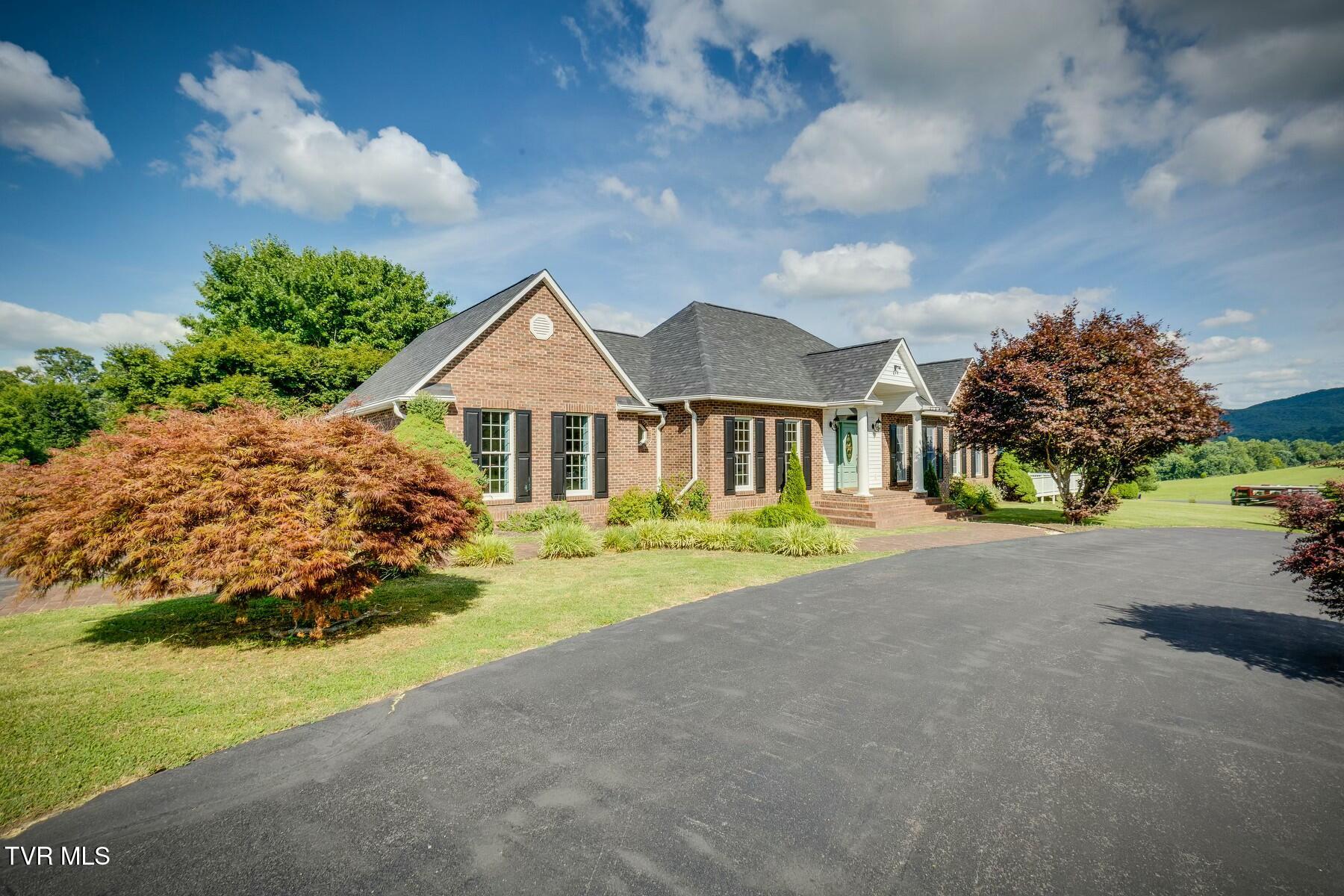 299 Sunrise Lane, Mountain City, Tennessee image 3